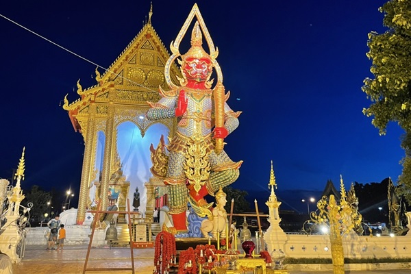 ท้าวเวสสุวรรณ วัดทุ่งสนุ่นรัตนาราม