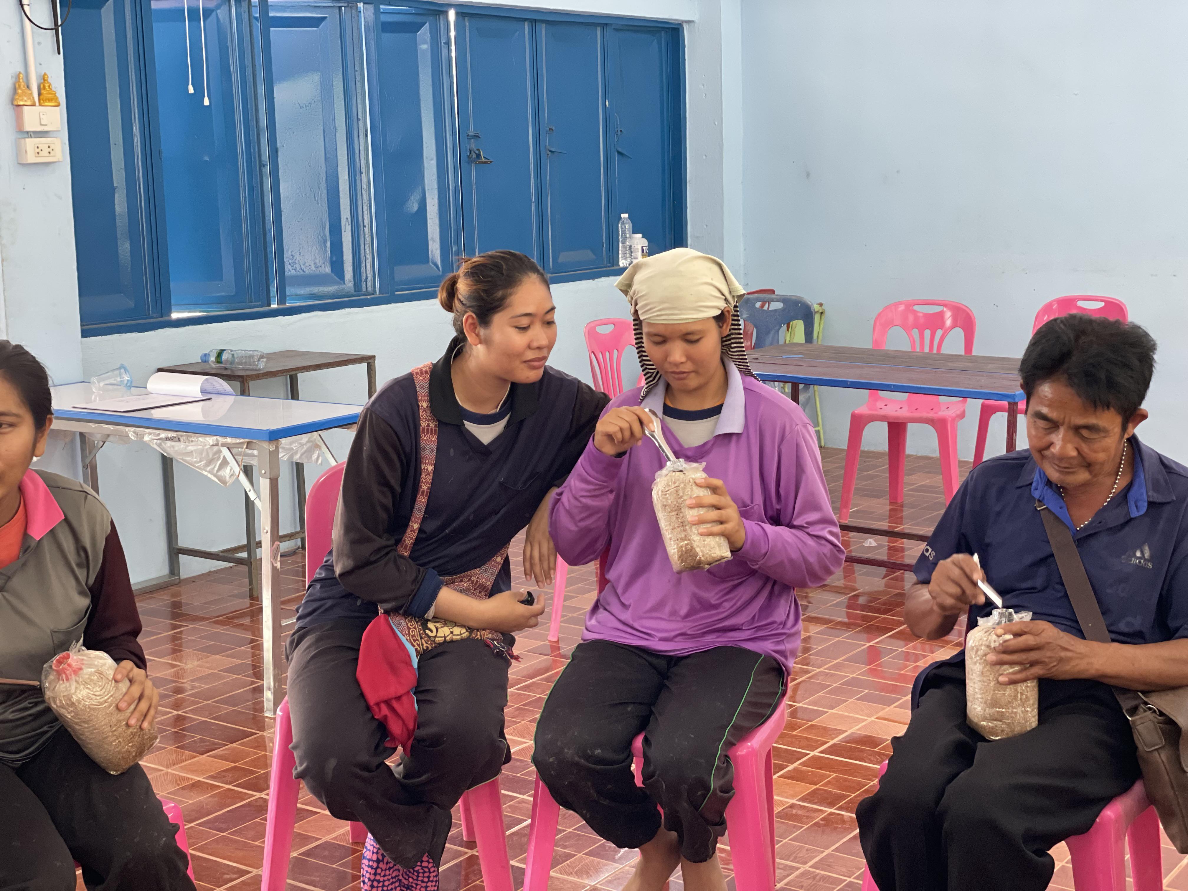 47. วันที่ 4 เมษายน 2568 เรื่อง การสร้างระบบอินเตอร์เน็ตของสรรพสิ่ง (IOT) สำหรับงานเกษตรอัจฉริยะ (Smart Farm) สำหรับประชาชนทั่วไป บ้านคลองพลู