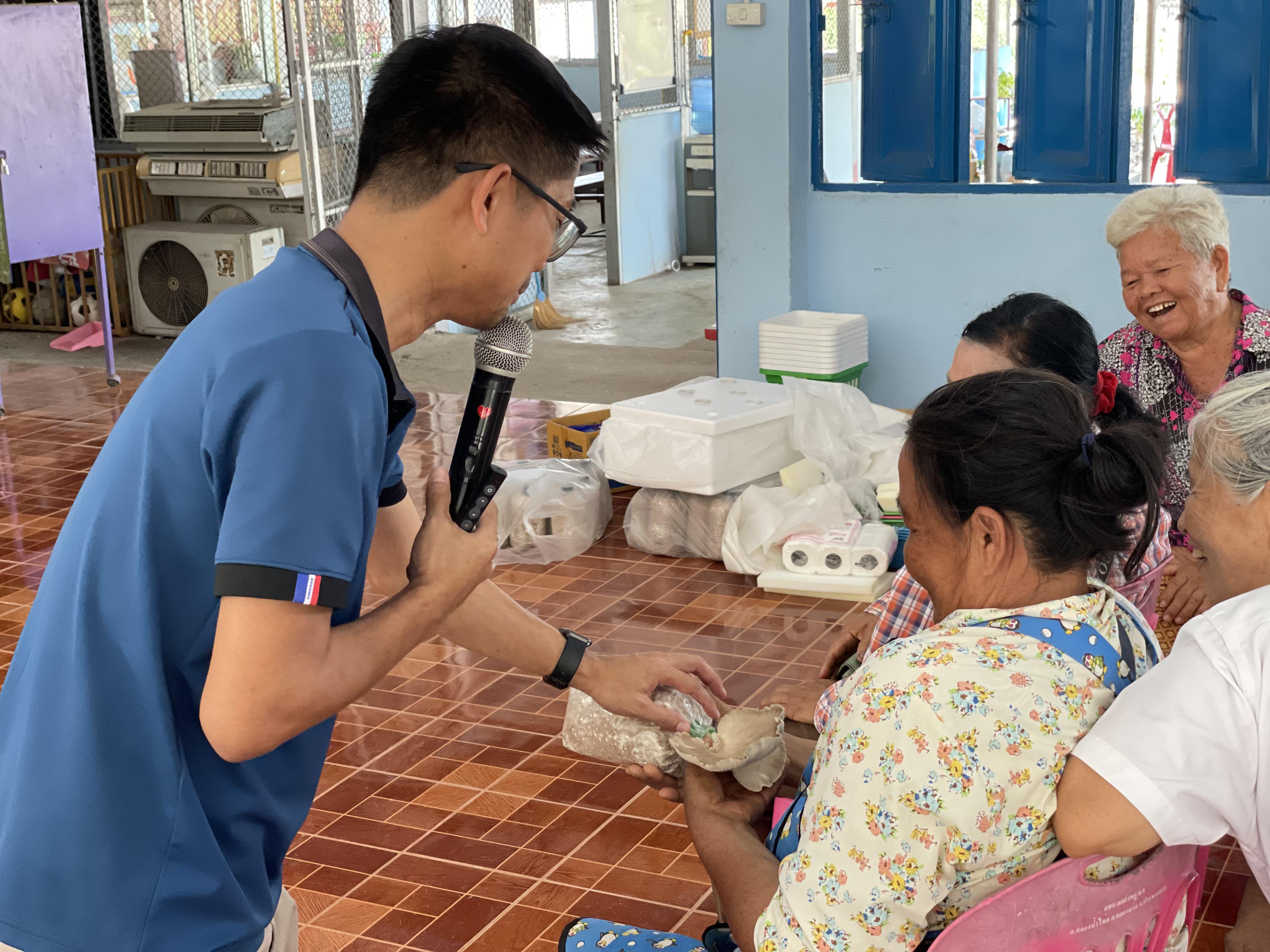 55. วันที่ 4 เมษายน 2568 เรื่อง การสร้างระบบอินเตอร์เน็ตของสรรพสิ่ง (IOT) สำหรับงานเกษตรอัจฉริยะ (Smart Farm) สำหรับประชาชนทั่วไป บ้านคลองพลู