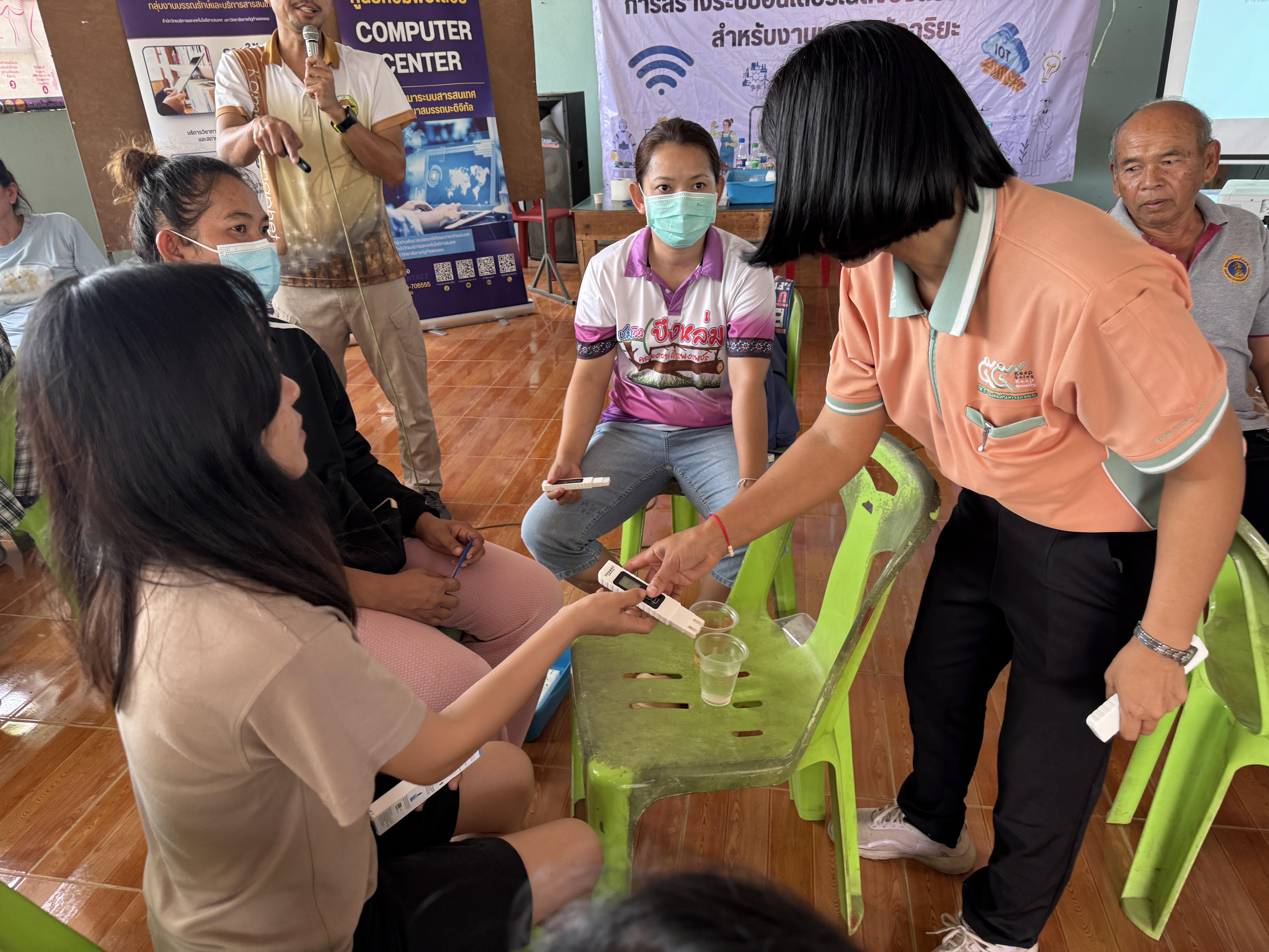 34. วันที่ 10 เมษายน 2568 เรื่อง การสร้างระบบอินเตอร์เน็ตของสรรพสิ่ง (IOT) สำหรับงานเกษตรอัจฉริยะ (Smart Farm) สำหรับประชาชนทั่วไป บ้านคลองหัวแหวน