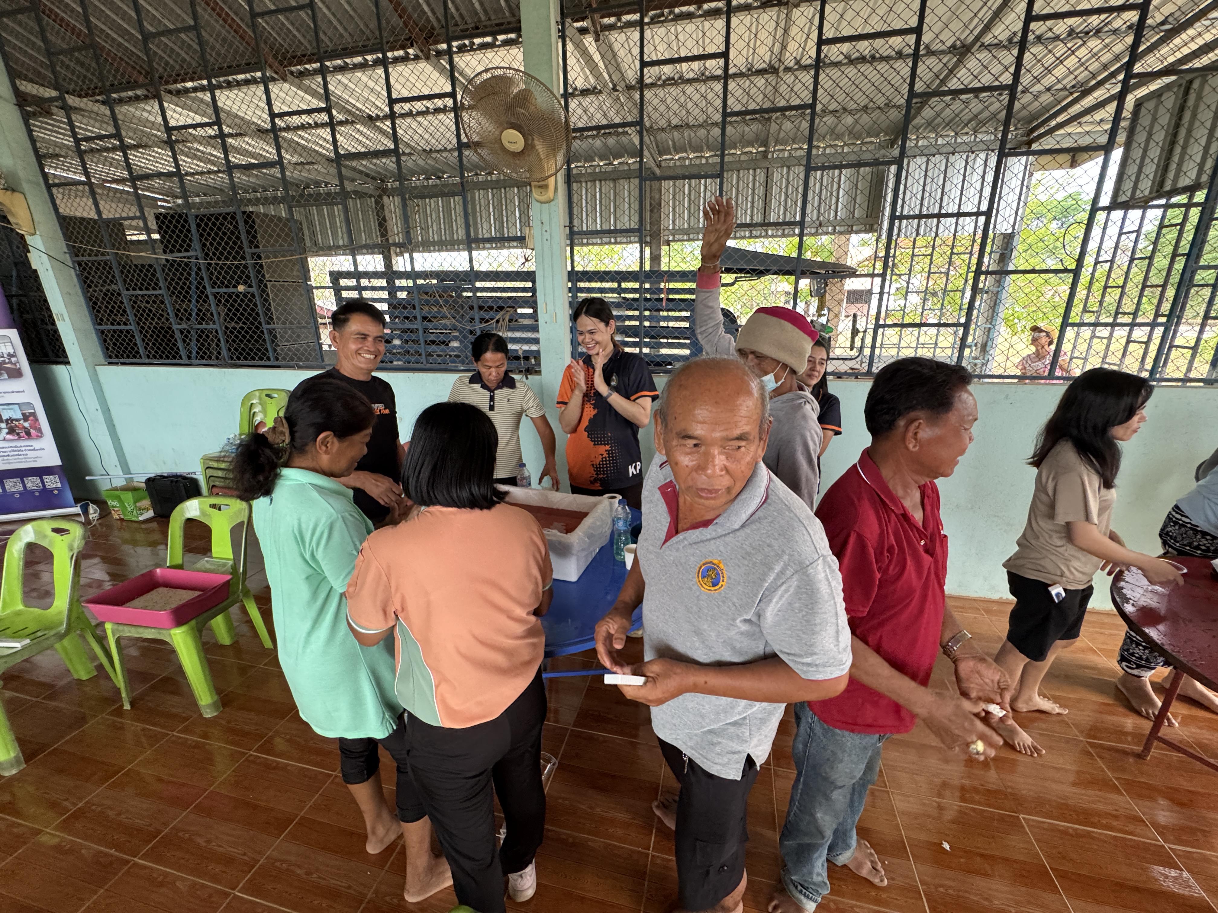 89. วันที่ 10 เมษายน 2568 เรื่อง การสร้างระบบอินเตอร์เน็ตของสรรพสิ่ง (IOT) สำหรับงานเกษตรอัจฉริยะ (Smart Farm) สำหรับประชาชนทั่วไป บ้านคลองหัวแหวน