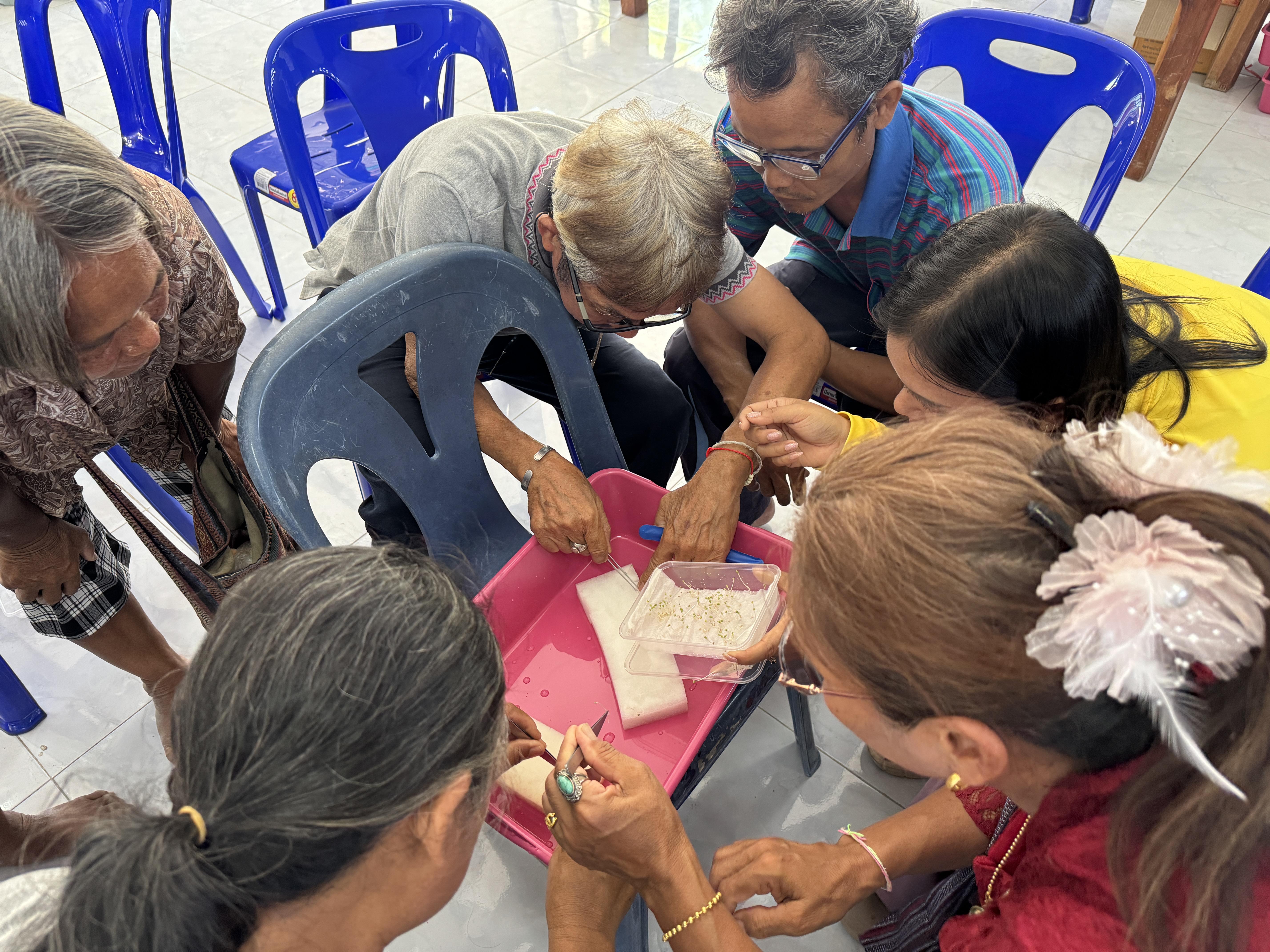 85. วันที่ 24 เมษายน 2568 เรื่อง การสร้างระบบอินเตอร์เน็ตของสรรพสิ่ง (IOT) สำหรับงานเกษตรอัจฉริยะ (Smart Farm) สำหรับประชาชนทั่วไป