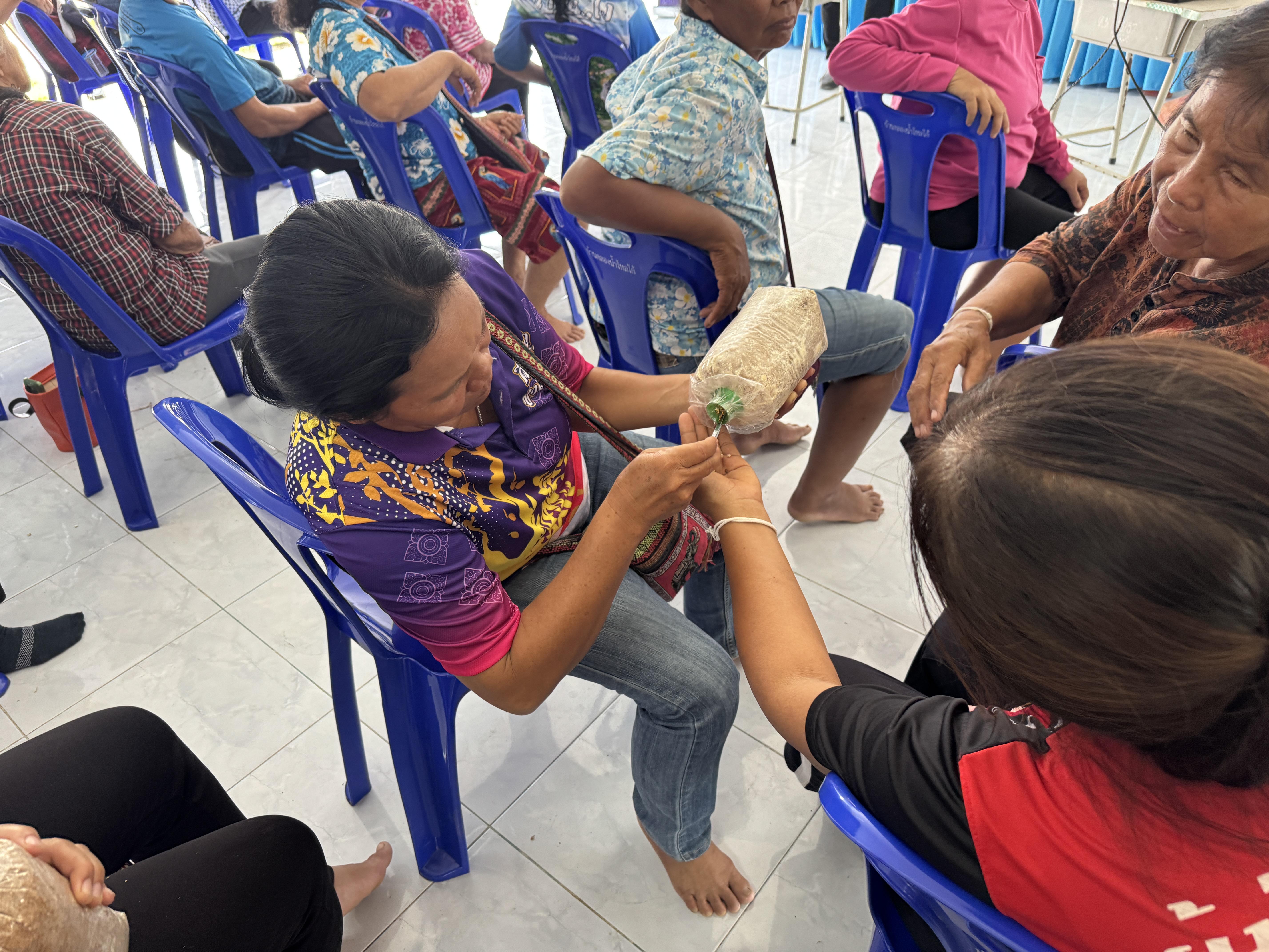 231. วันที่ 24 เมษายน 2568 เรื่อง การสร้างระบบอินเตอร์เน็ตของสรรพสิ่ง (IOT) สำหรับงานเกษตรอัจฉริยะ (Smart Farm) สำหรับประชาชนทั่วไป