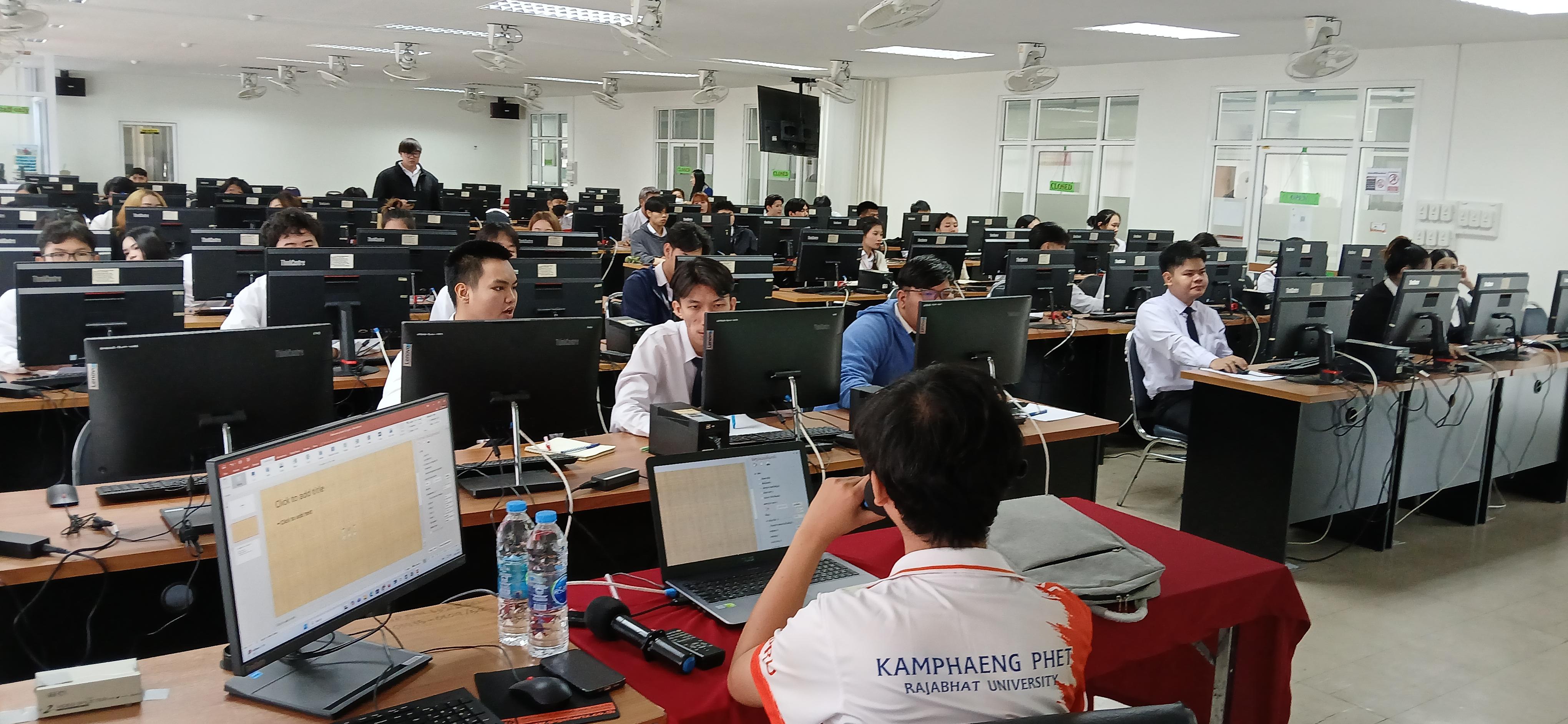 20. วันที่ 28 มิถุนายน  2568 กิจกรรมอบรมการพัฒนาทักษะด้านดิจิทัลและสอบ (IC3) สำหรับนักศึกษา แม่สอด