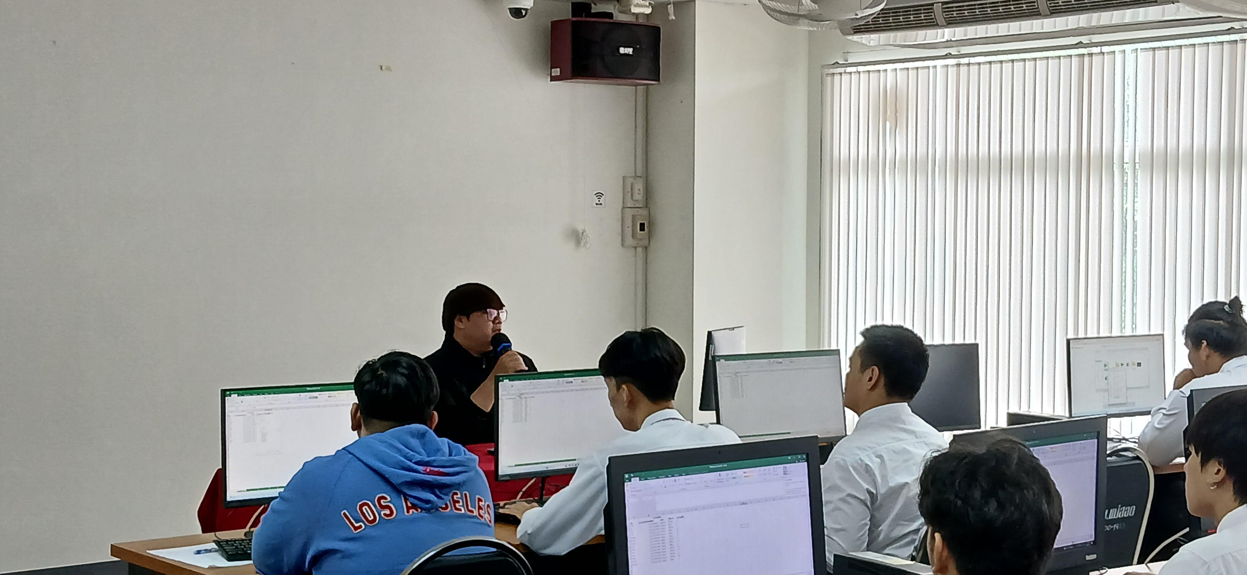 30. วันที่ 28 มิถุนายน  2568 กิจกรรมอบรมการพัฒนาทักษะด้านดิจิทัลและสอบ (IC3) สำหรับนักศึกษา แม่สอด