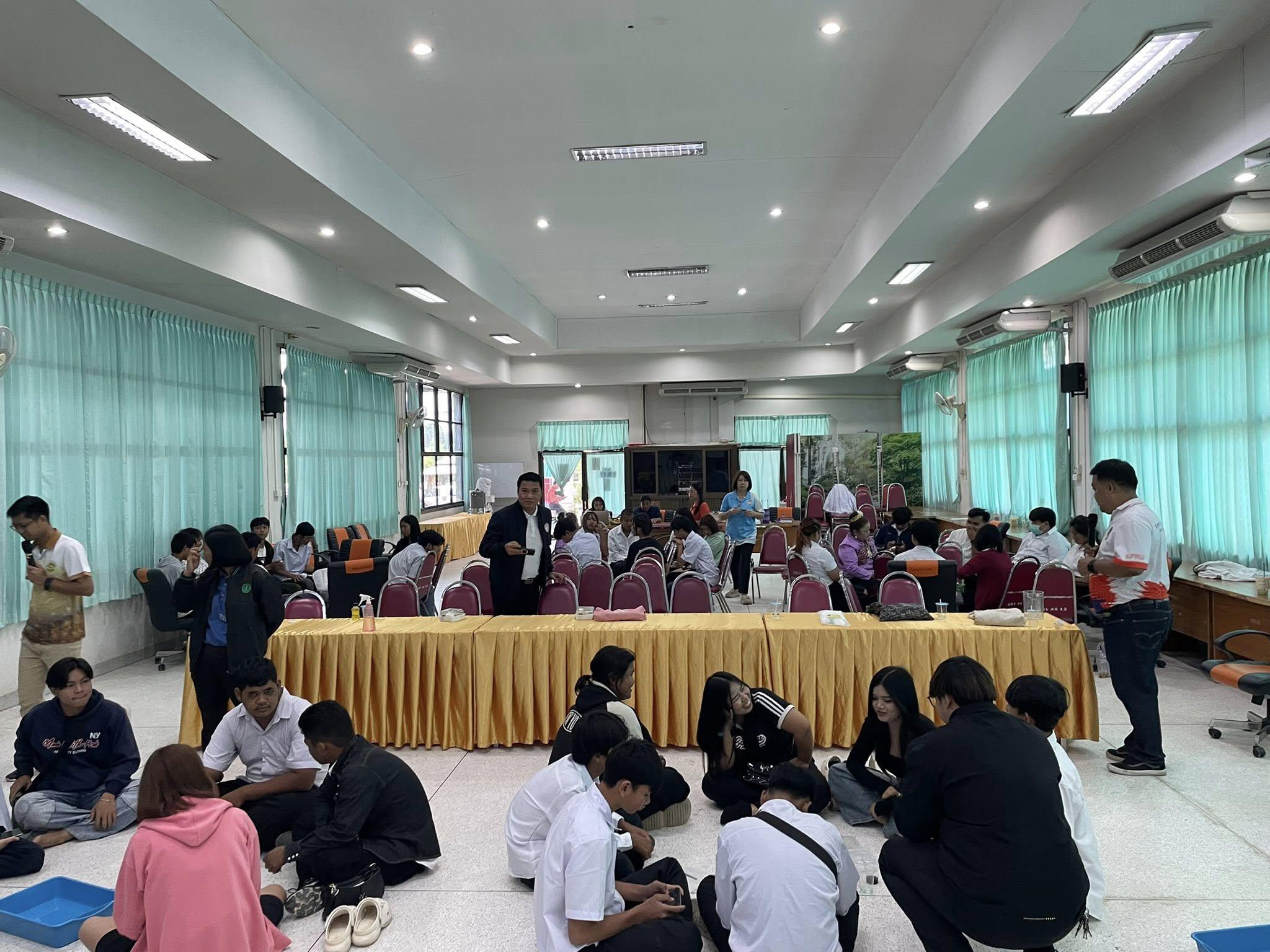 11. วันที่ 9 กรกฎาคม 2568 เรื่อง การสร้างระบบอินเตอร์เน็ตของสรรพสิ่ง (IOT) สำหรับงานเกษตรอัจฉริยะ (Smart Farm) สำหรับประชาชนทั่วไป ศูนย์ส่งเสริมการเรียนรู้อำเภอคลองลาน