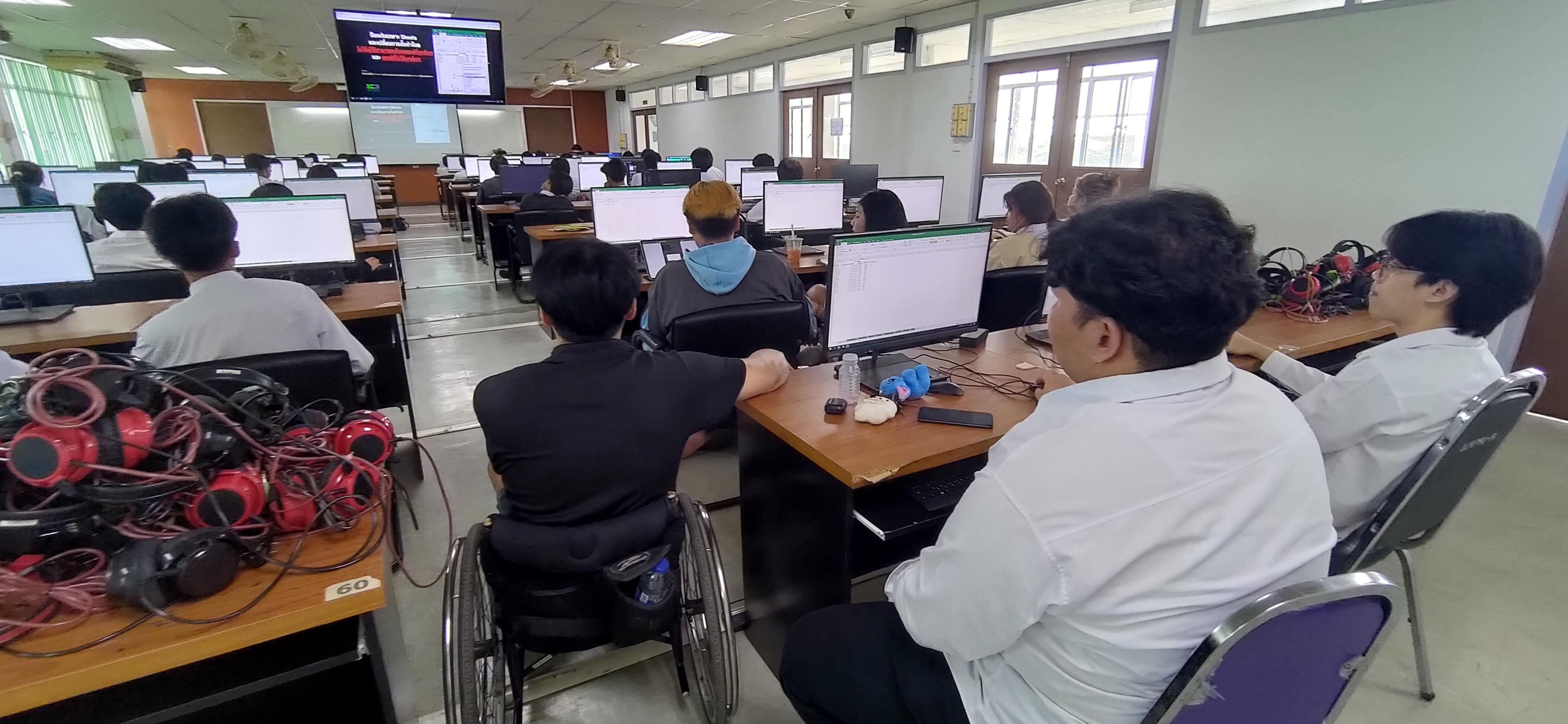 17. วันที่ 16 กรกฎาคม 2568 กิจกรรมอบรมการพัฒนาทักษะด้านดิจิทัลและสอบ (IC3) สำหรับนักศึกษา