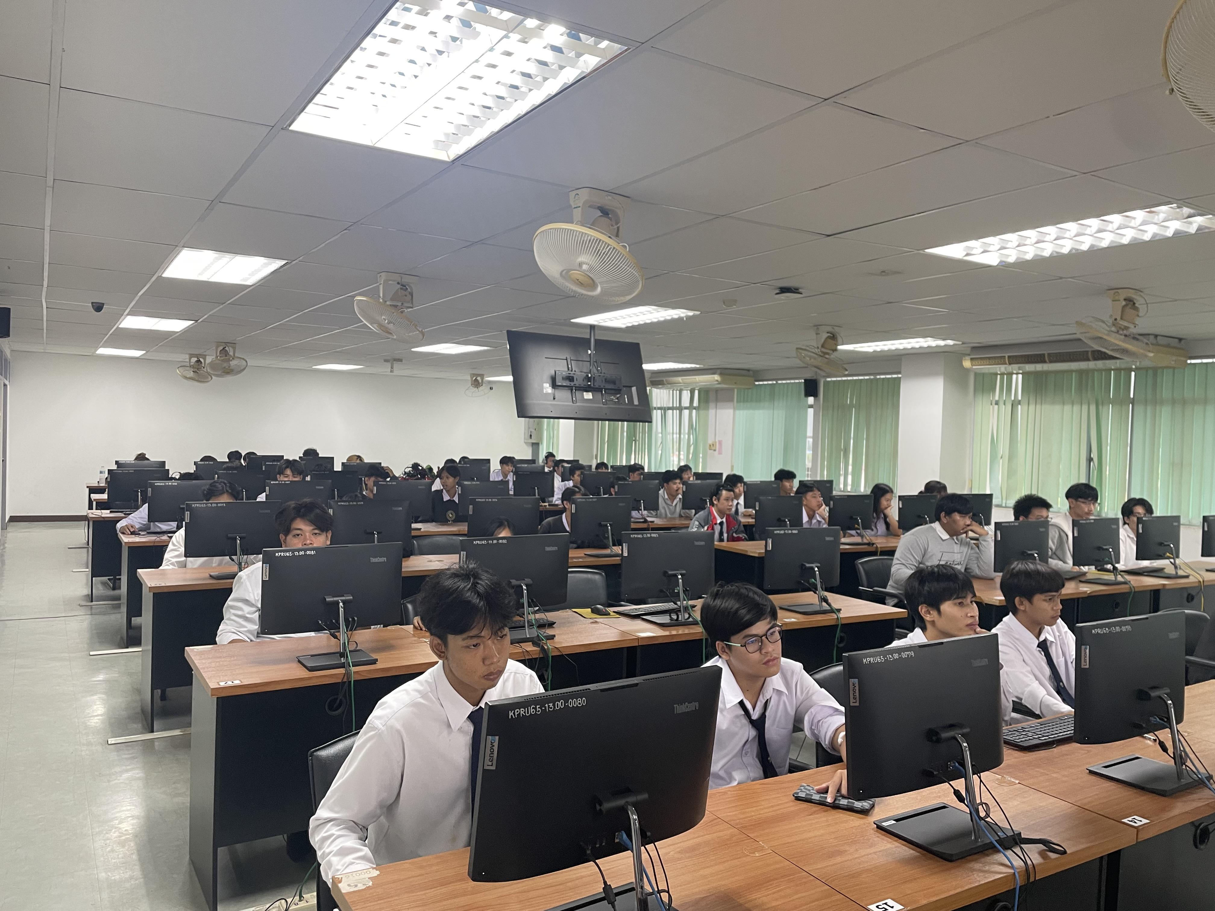 22. วันที่ 16 กรกฎาคม 2568 กิจกรรมอบรมการพัฒนาทักษะด้านดิจิทัลและสอบ (IC3) สำหรับนักศึกษา