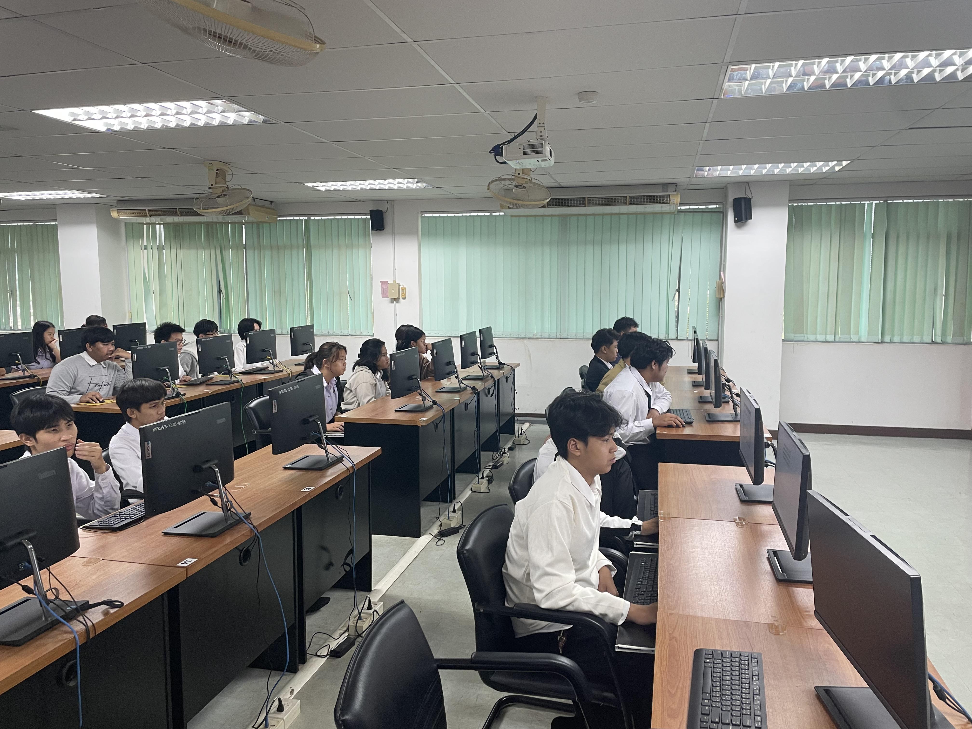 23. วันที่ 16 กรกฎาคม 2568 กิจกรรมอบรมการพัฒนาทักษะด้านดิจิทัลและสอบ (IC3) สำหรับนักศึกษา