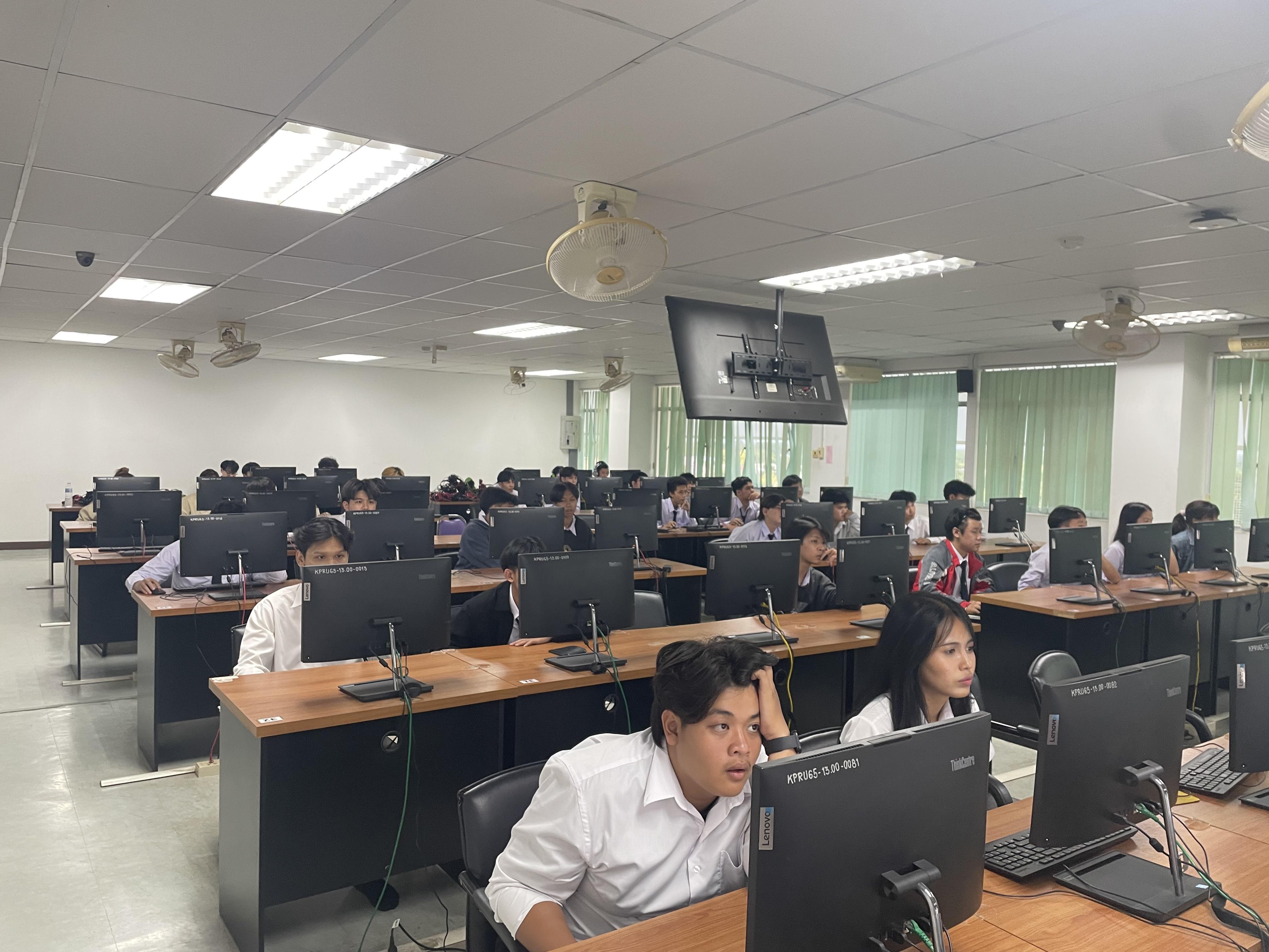 24. วันที่ 16 กรกฎาคม 2568 กิจกรรมอบรมการพัฒนาทักษะด้านดิจิทัลและสอบ (IC3) สำหรับนักศึกษา