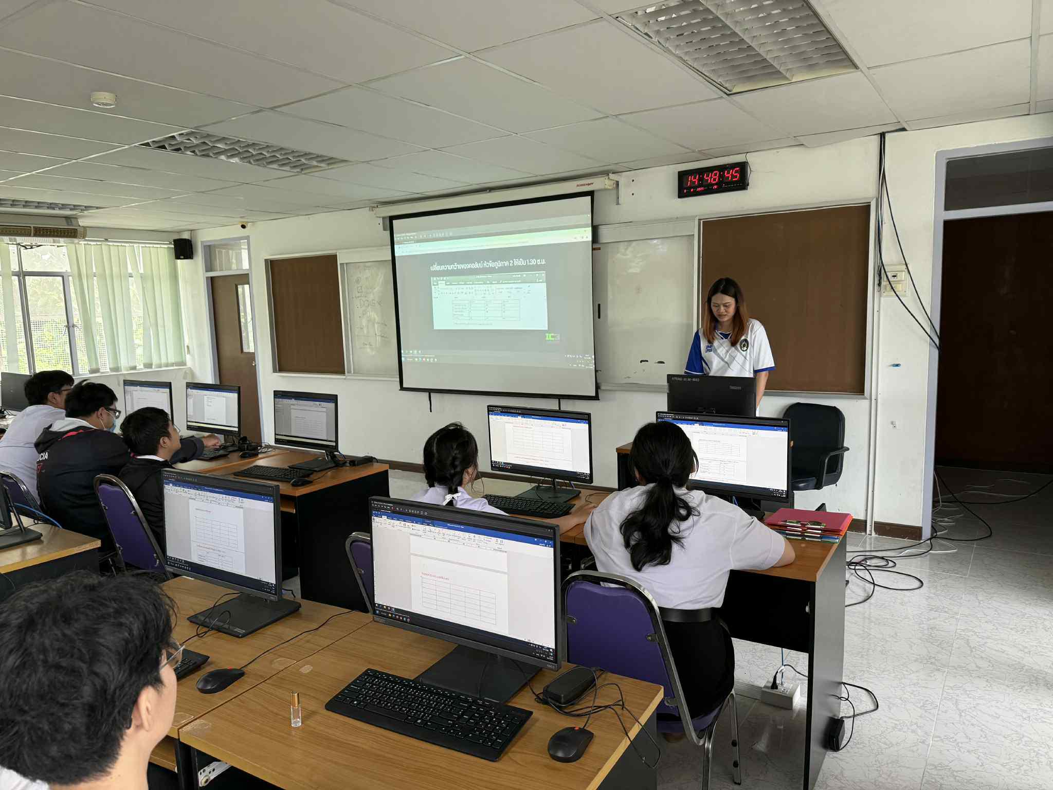 27. วันที่ 16 กรกฎาคม 2568 กิจกรรมอบรมการพัฒนาทักษะด้านดิจิทัลและสอบ (IC3) สำหรับนักศึกษา