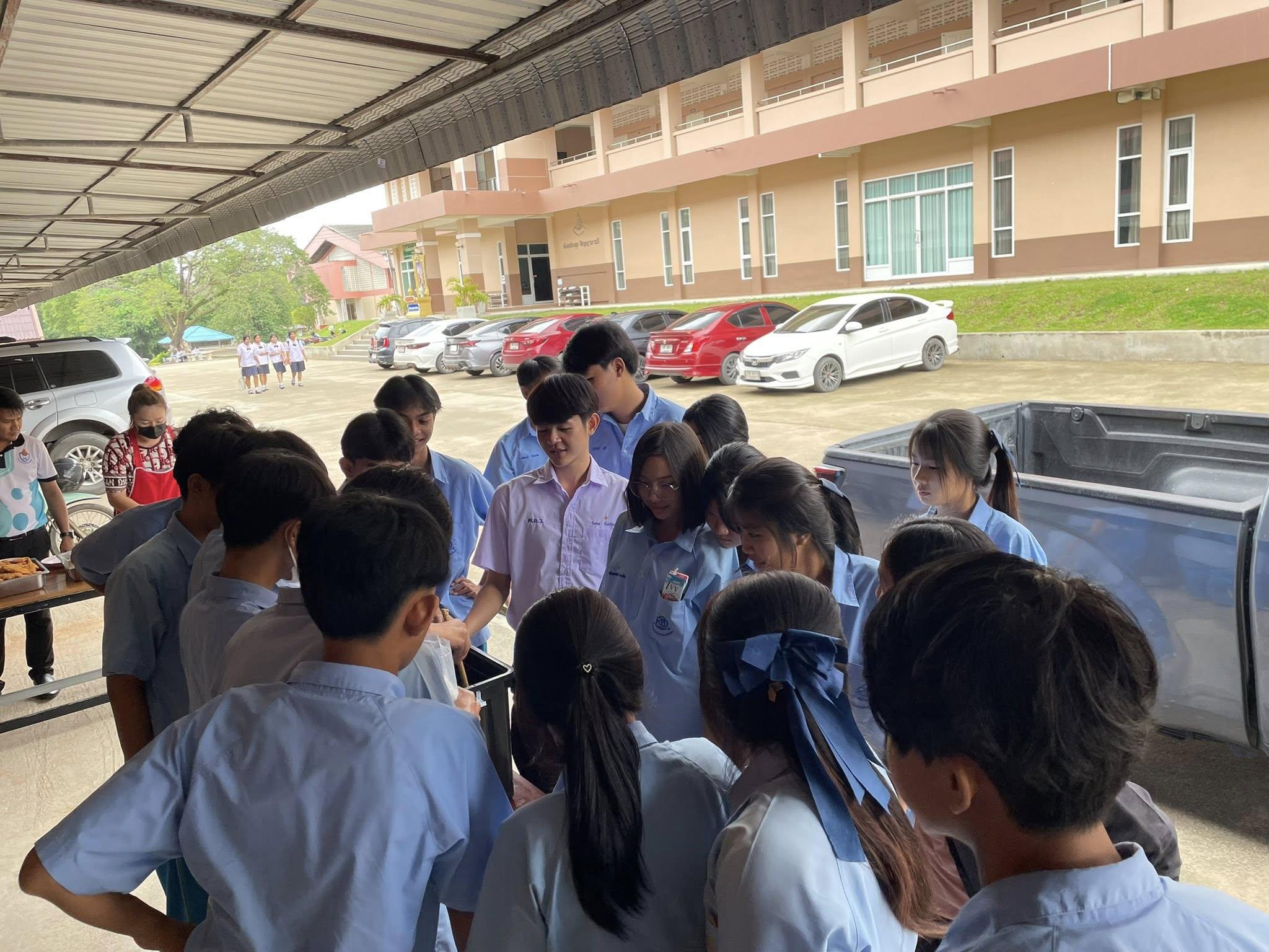 15. วันที่ 17 กรกฎาคม 2568 เรื่อง การสร้างระบบอินเตอร์เน็ตของสรรพสิ่ง (IOT) สำหรับงานเกษตรอัจฉริยะ (Smart Farm) สำหรับนักเรียน โรงเรียนคลองลานวิทยาคม