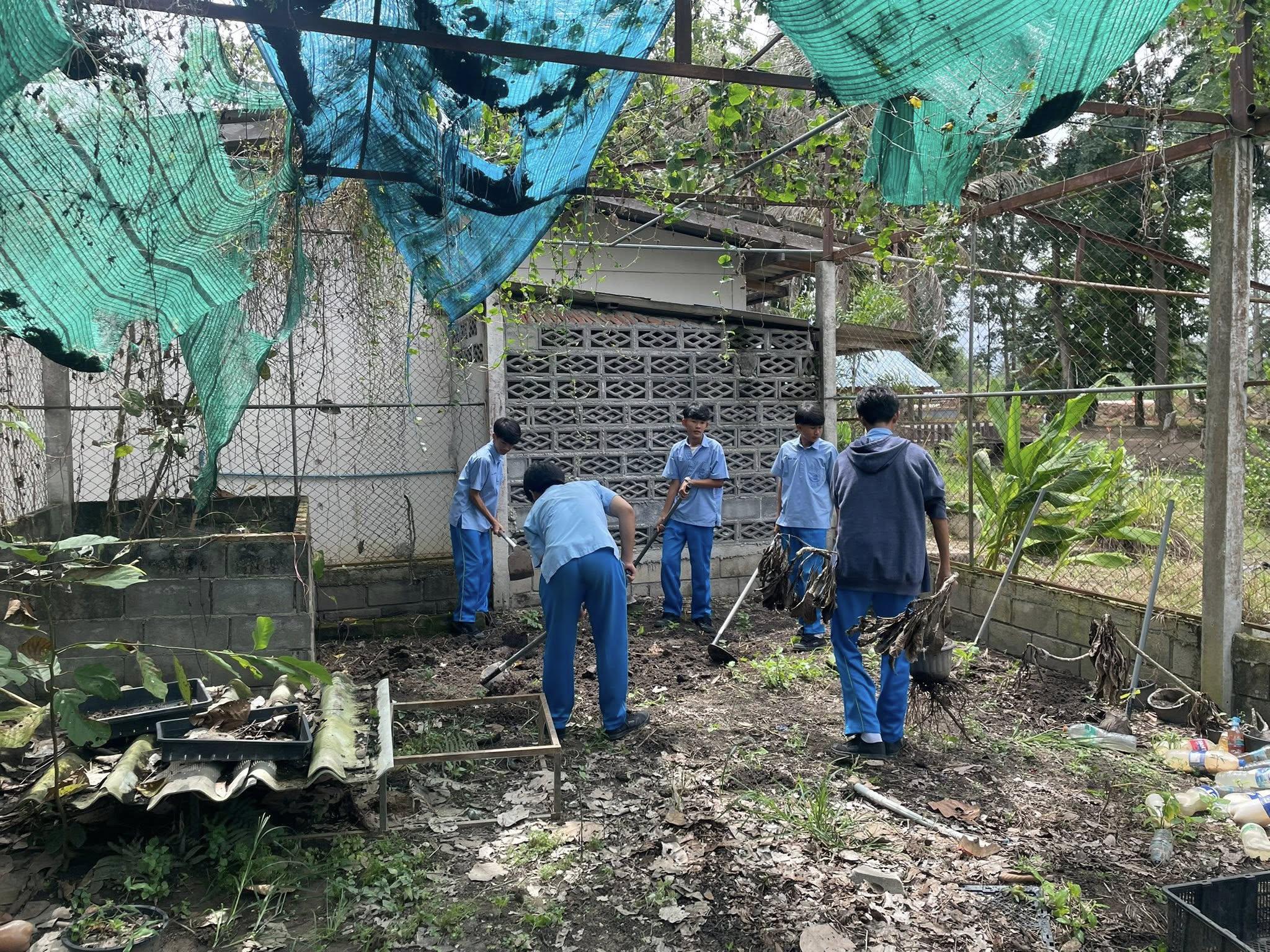 20. วันที่ 17 กรกฎาคม 2568 เรื่อง การสร้างระบบอินเตอร์เน็ตของสรรพสิ่ง (IOT) สำหรับงานเกษตรอัจฉริยะ (Smart Farm) สำหรับนักเรียน โรงเรียนคลองลานวิทยาคม