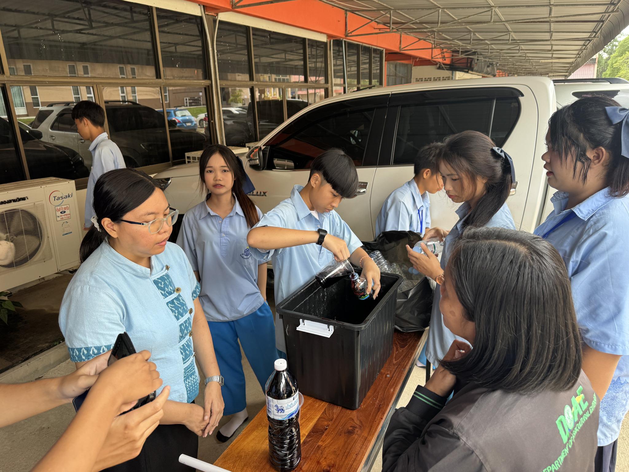 23. วันที่ 18 กรกฎาคม 2568 เรื่อง การสร้างระบบอินเตอร์เน็ตของสรรพสิ่ง (IOT) สำหรับงานเกษตรอัจฉริยะ (Smart Farm) สำหรับนักเรียน โรงเรียนคลองลานวิทยาคม