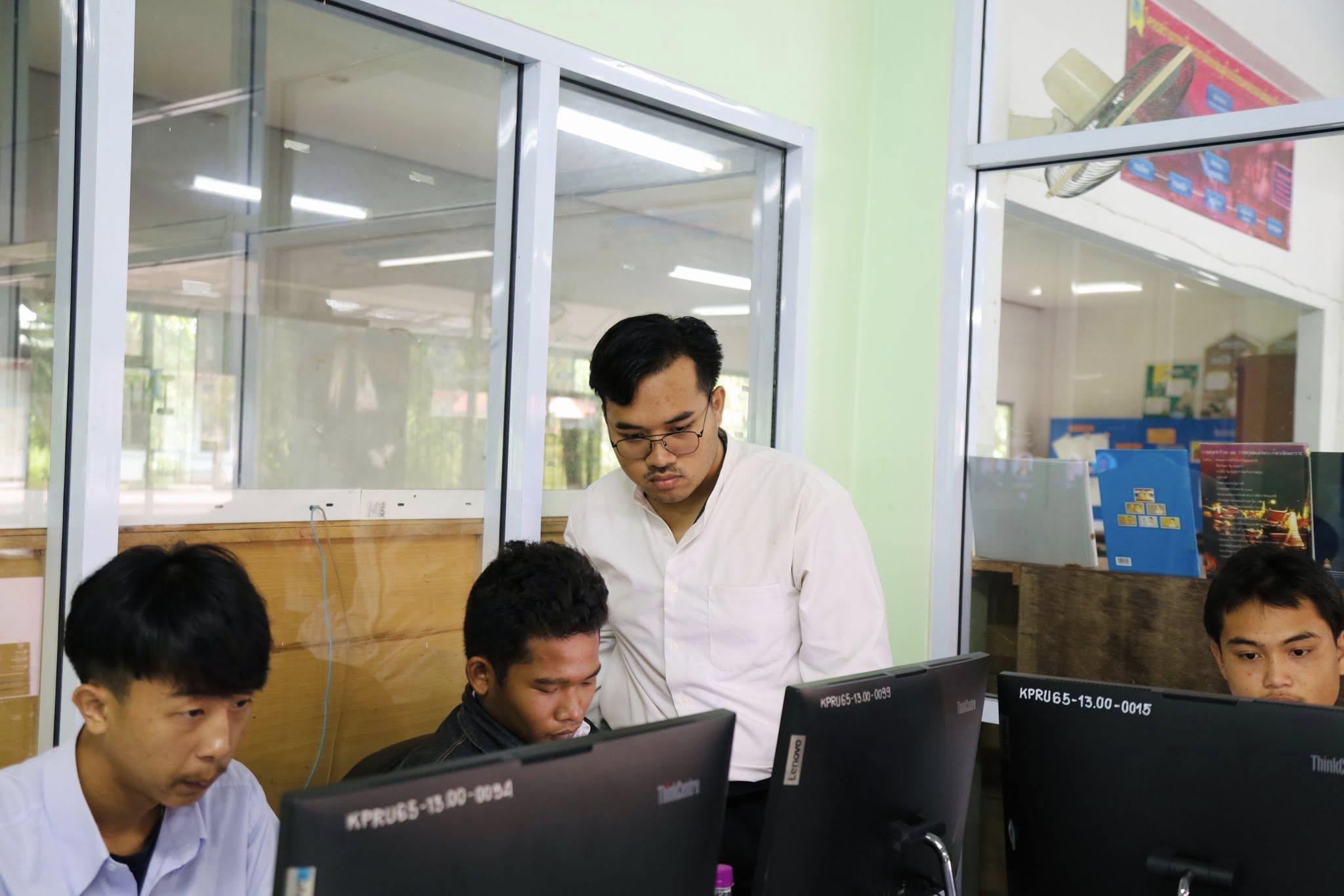 1. วันที่ 19 กรกฎาคม 2568 เรื่อง การตัดต่อวีดีโอและออกแบบกราฟิกเบื้องต้น สำหรับผลิตสื่อประชาสัมพันธ์ สำหรับประชาชนทั่วไป ศูนย์ส่งเสริมการเรียนรู้อำเภอคลองลาน