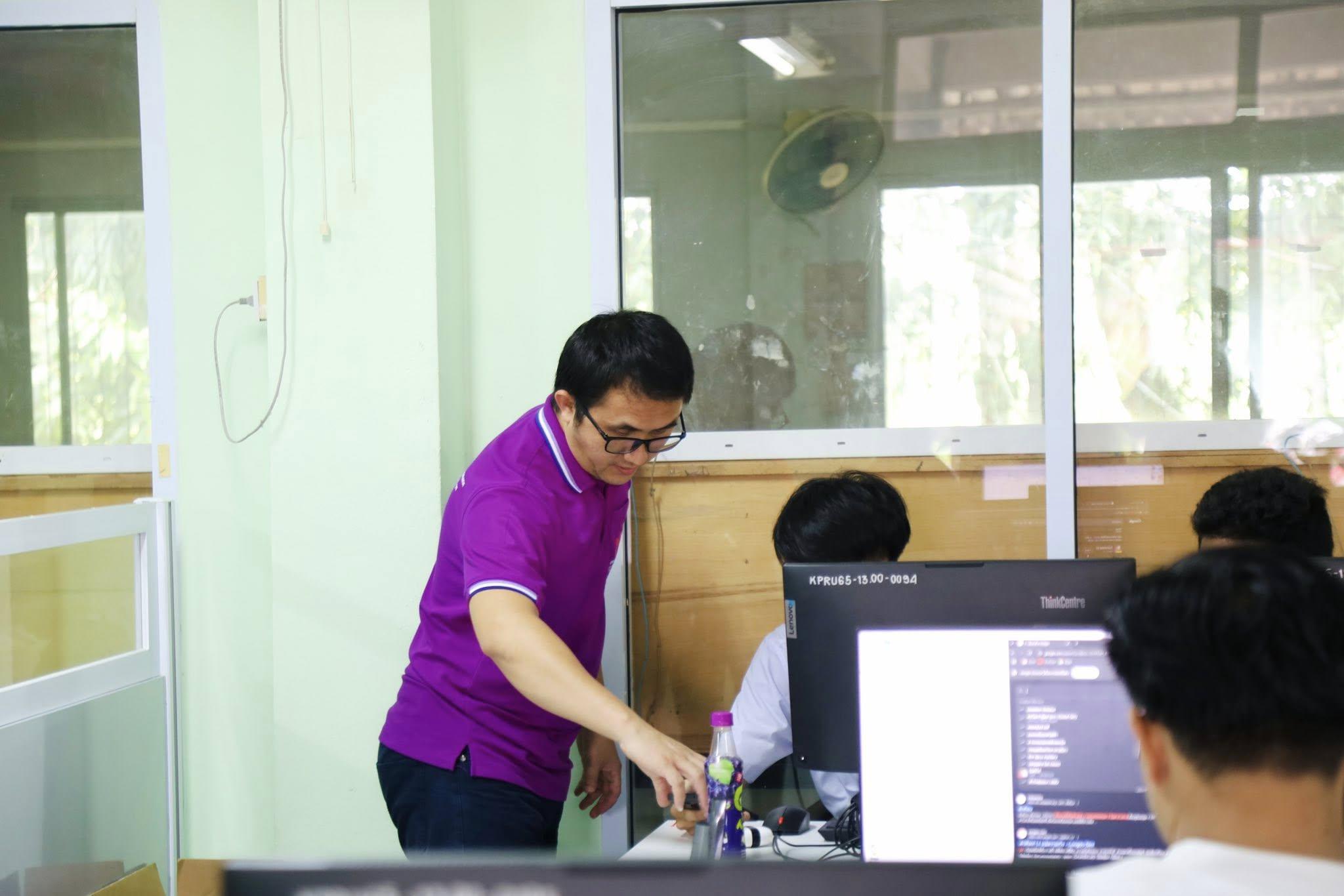 9. วันที่ 19 กรกฎาคม 2568 เรื่อง การตัดต่อวีดีโอและออกแบบกราฟิกเบื้องต้น สำหรับผลิตสื่อประชาสัมพันธ์ สำหรับประชาชนทั่วไป ศูนย์ส่งเสริมการเรียนรู้อำเภอคลองลาน