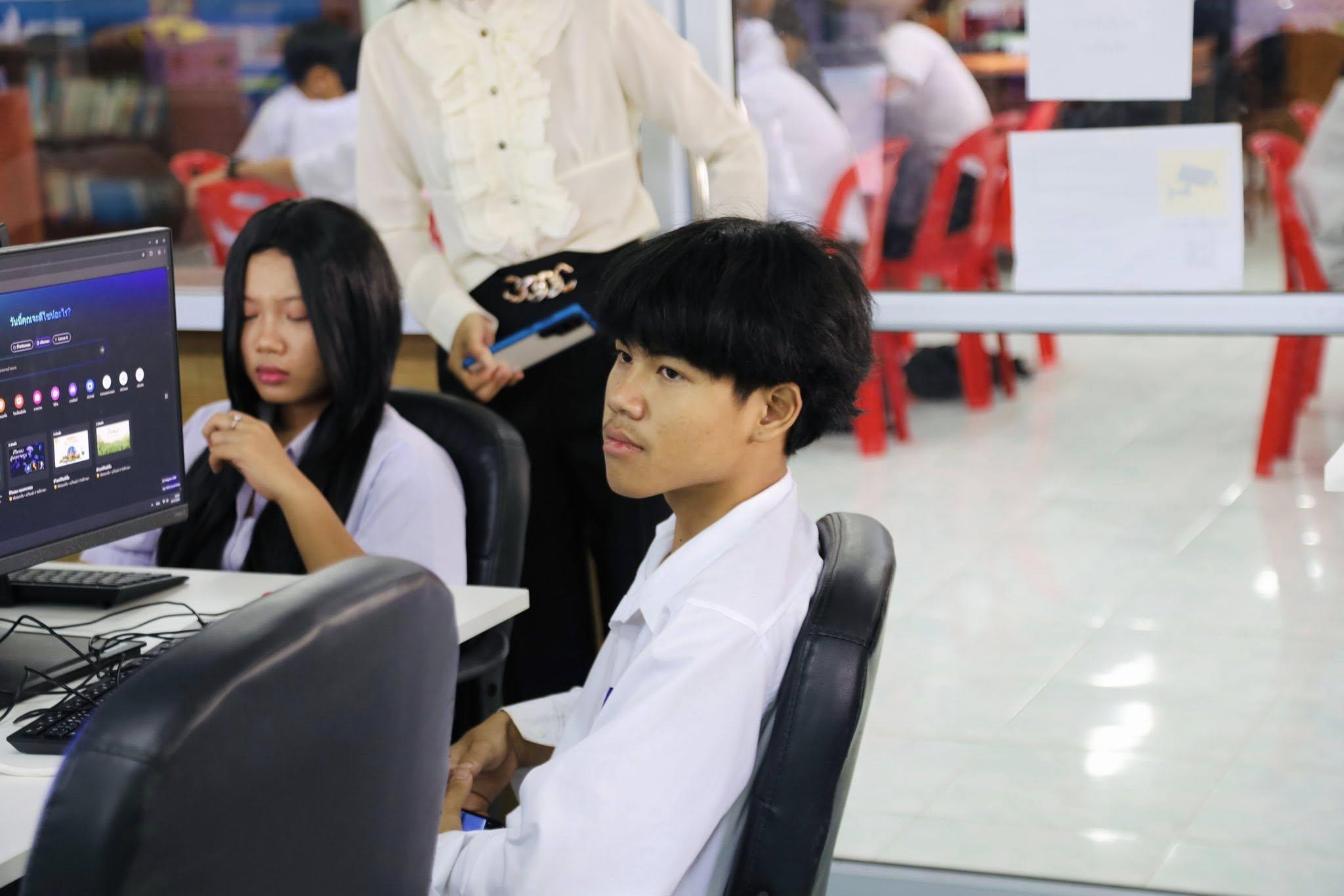 25. วันที่ 19 กรกฎาคม 2568 เรื่อง การตัดต่อวีดีโอและออกแบบกราฟิกเบื้องต้น สำหรับผลิตสื่อประชาสัมพันธ์ สำหรับประชาชนทั่วไป ศูนย์ส่งเสริมการเรียนรู้อำเภอคลองลาน