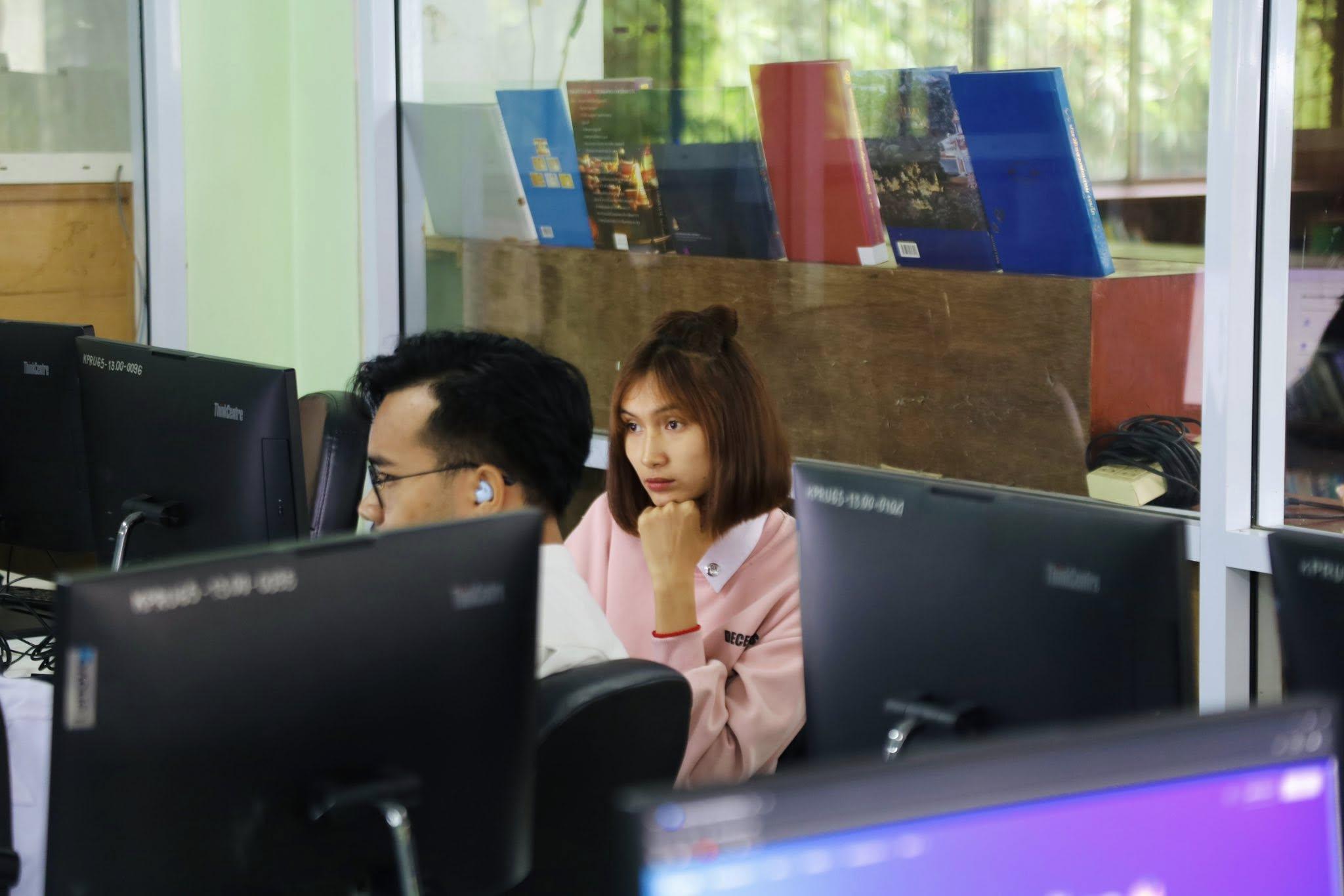 29. วันที่ 19 กรกฎาคม 2568 เรื่อง การตัดต่อวีดีโอและออกแบบกราฟิกเบื้องต้น สำหรับผลิตสื่อประชาสัมพันธ์ สำหรับประชาชนทั่วไป ศูนย์ส่งเสริมการเรียนรู้อำเภอคลองลาน