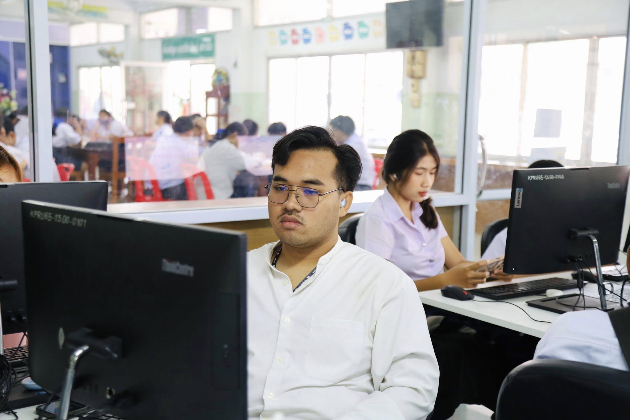 31. วันที่ 19 กรกฎาคม 2568 เรื่อง การตัดต่อวีดีโอและออกแบบกราฟิกเบื้องต้น สำหรับผลิตสื่อประชาสัมพันธ์ สำหรับประชาชนทั่วไป ศูนย์ส่งเสริมการเรียนรู้อำเภอคลองลาน