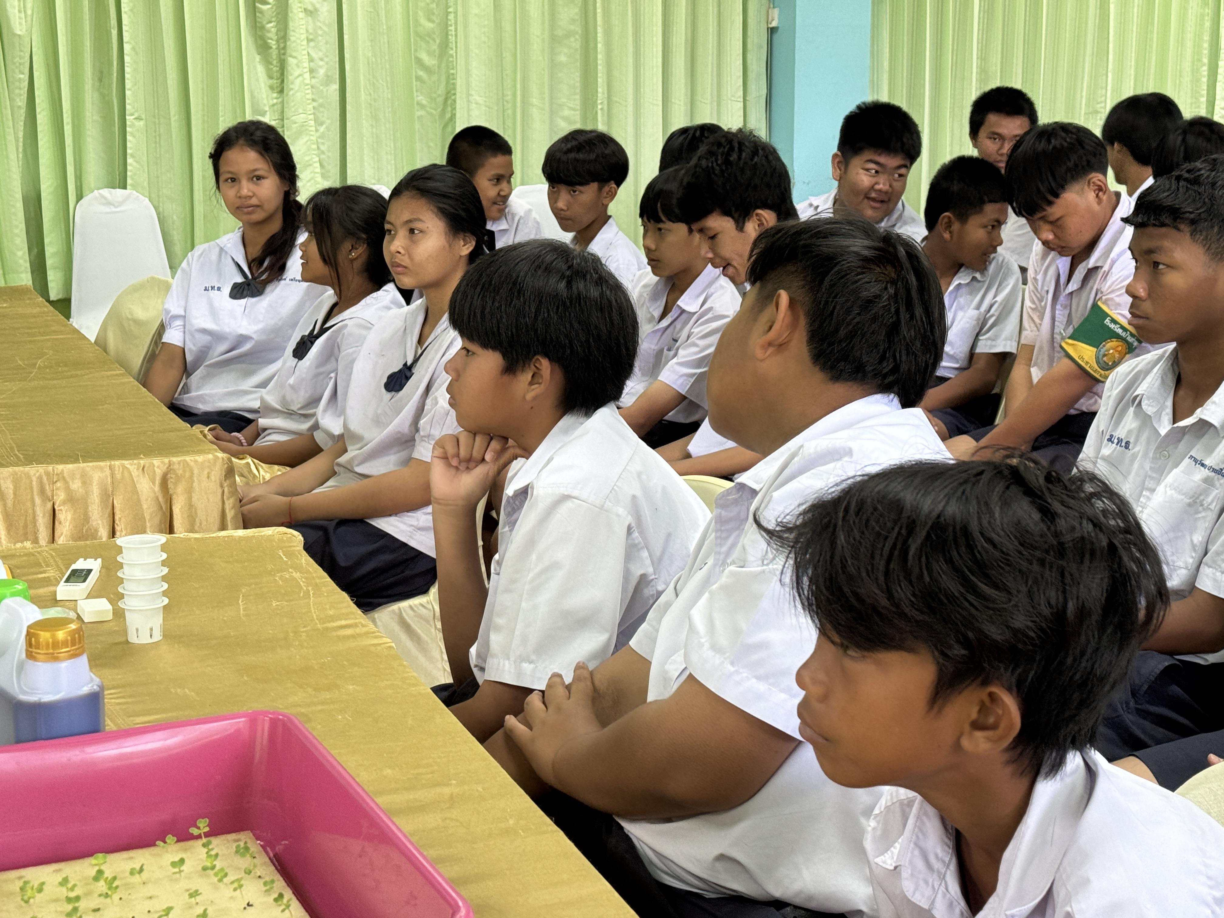 46. วันที่ 28 กุมภาพันธ์ 2569  เรื่อง การสร้างระบบอินเตอร์เน็ตของสรรพสิ่ง (IOT) สำหรับงานเกษตรอัจฉริยะ (Smart Farm) สำหรับนักเรียน รร.ท่าพุทรา