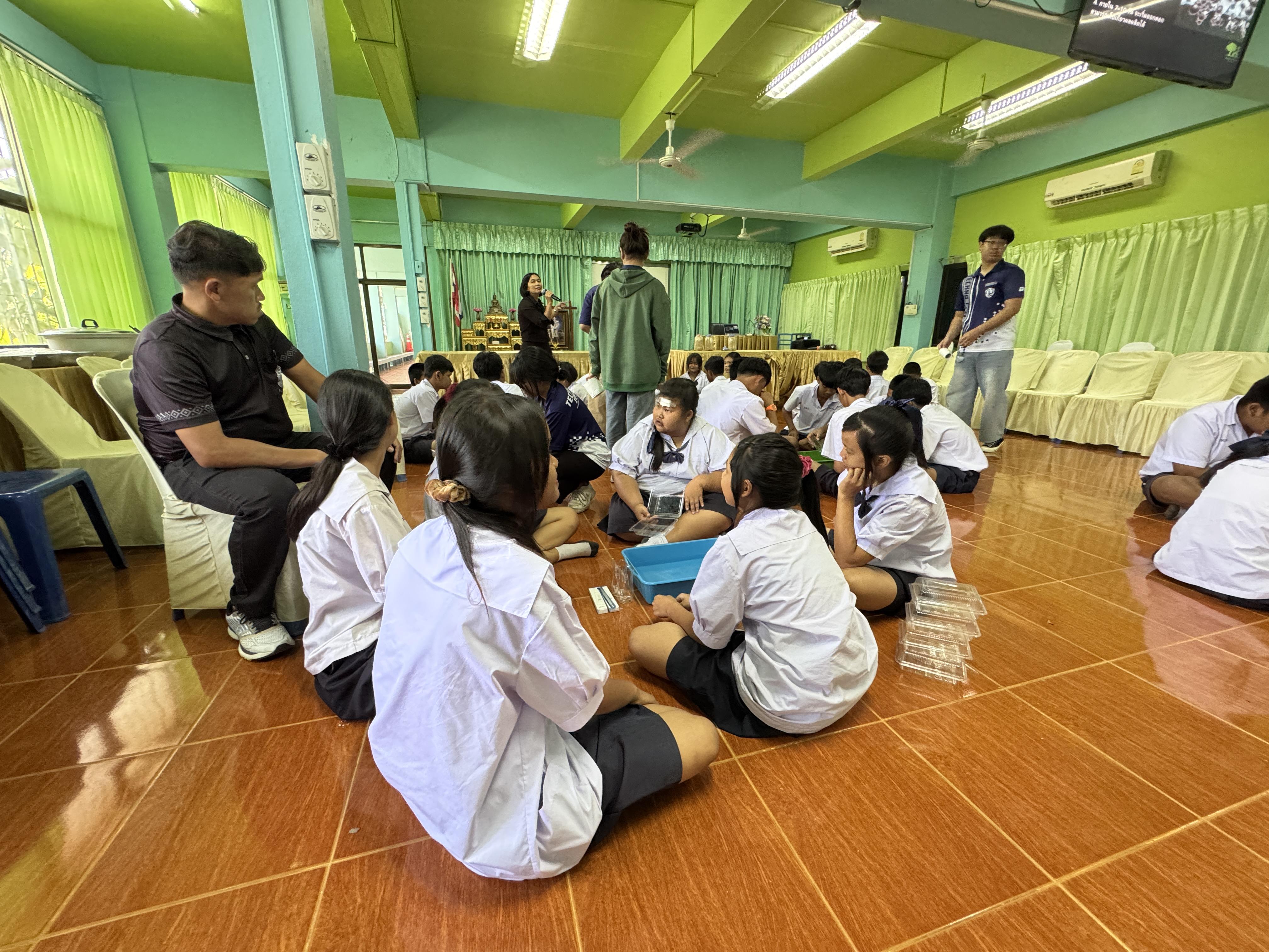 76. วันที่ 28 กุมภาพันธ์ 2569  เรื่อง การสร้างระบบอินเตอร์เน็ตของสรรพสิ่ง (IOT) สำหรับงานเกษตรอัจฉริยะ (Smart Farm) สำหรับนักเรียน รร.ท่าพุทรา