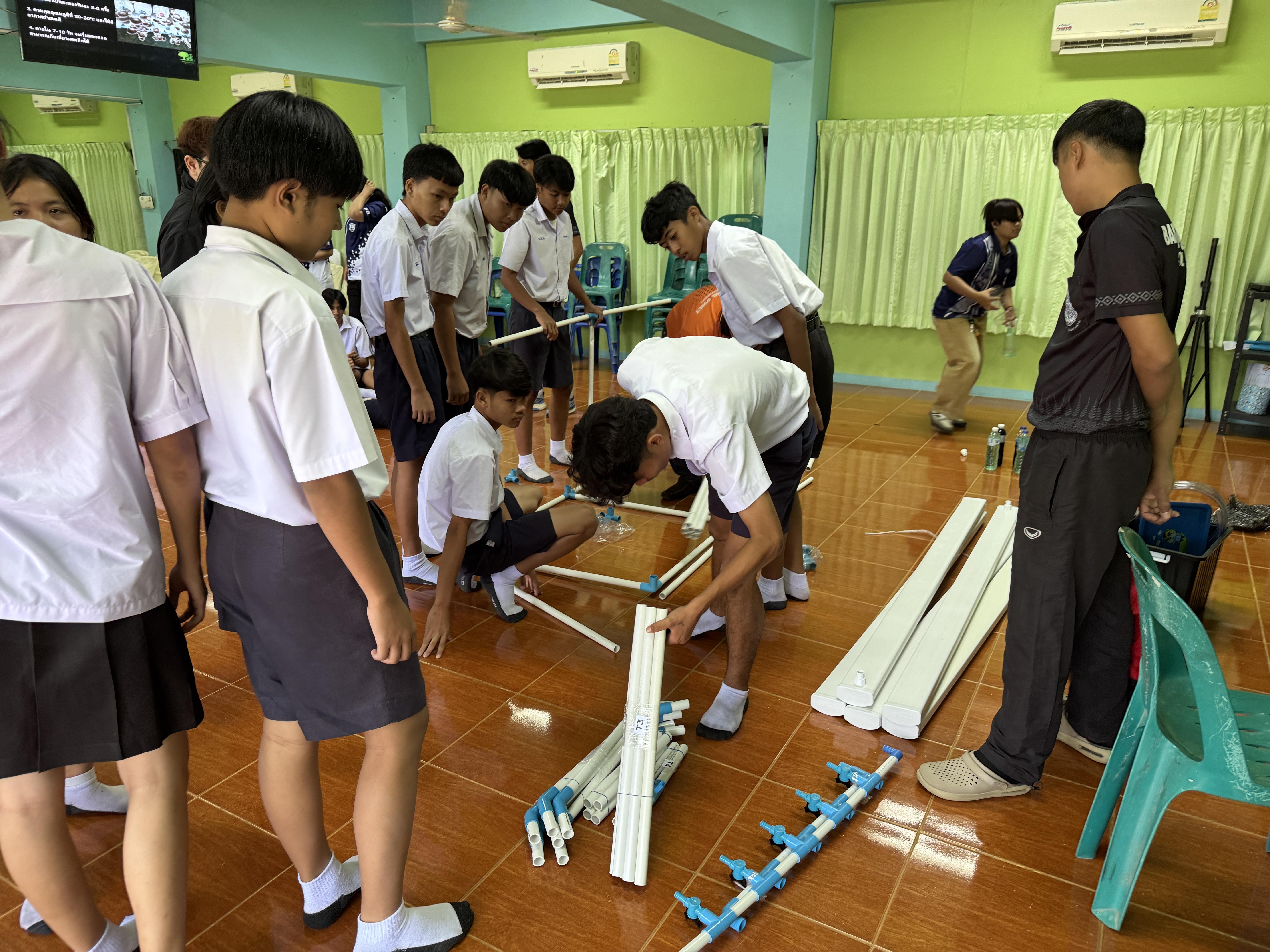 79. วันที่ 28 กุมภาพันธ์ 2569  เรื่อง การสร้างระบบอินเตอร์เน็ตของสรรพสิ่ง (IOT) สำหรับงานเกษตรอัจฉริยะ (Smart Farm) สำหรับนักเรียน รร.ท่าพุทรา