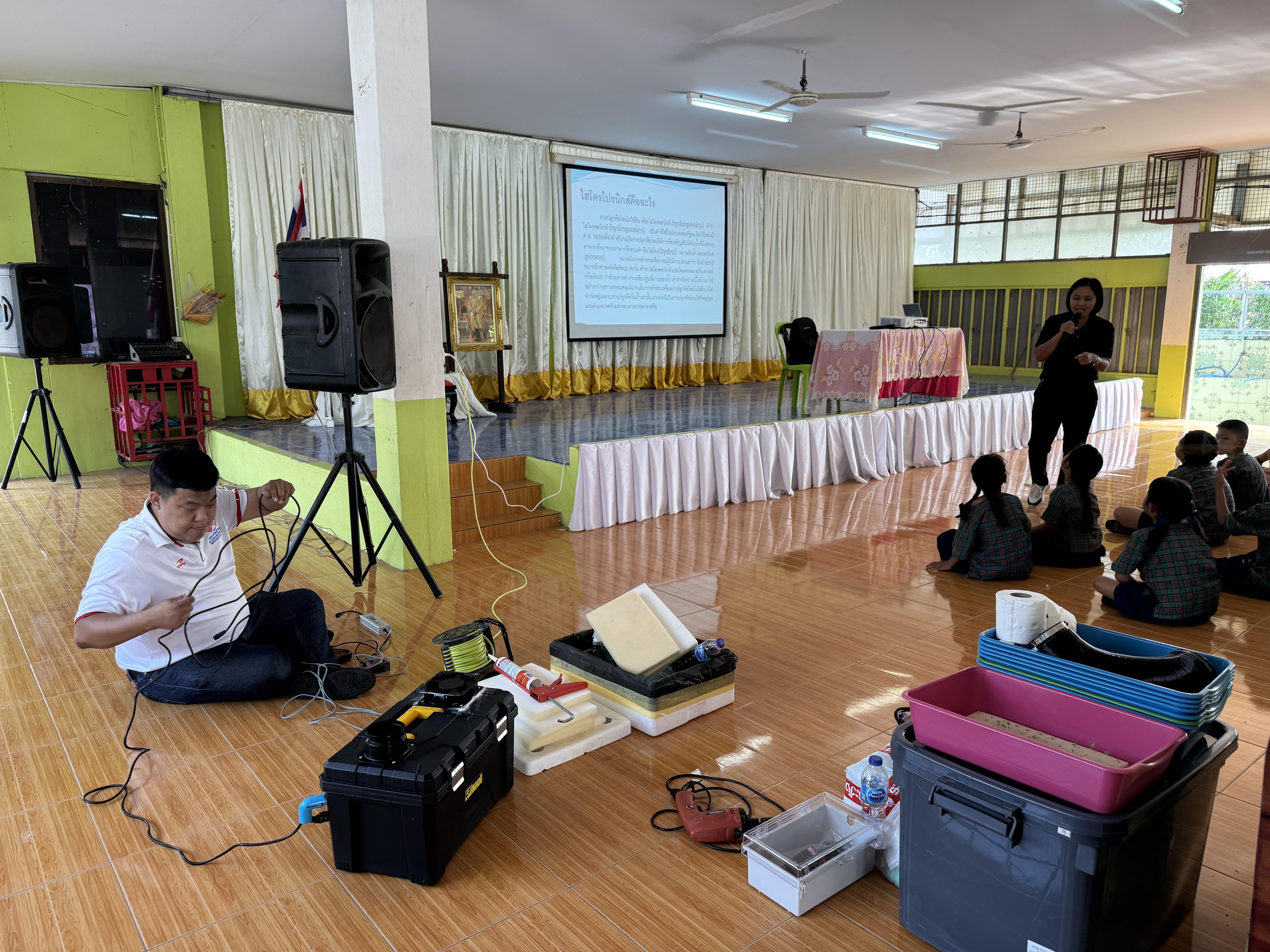 9. วันที่ 1 มีนาคม 2569 เรื่อง การสร้างระบบอินเตอร์เน็ตของสรรพสิ่ง (IOT) สำหรับงานเกษตรอัจฉริยะ (Smart Farm) สำหรับนักเรียน รร.วัดคลองเจริญ