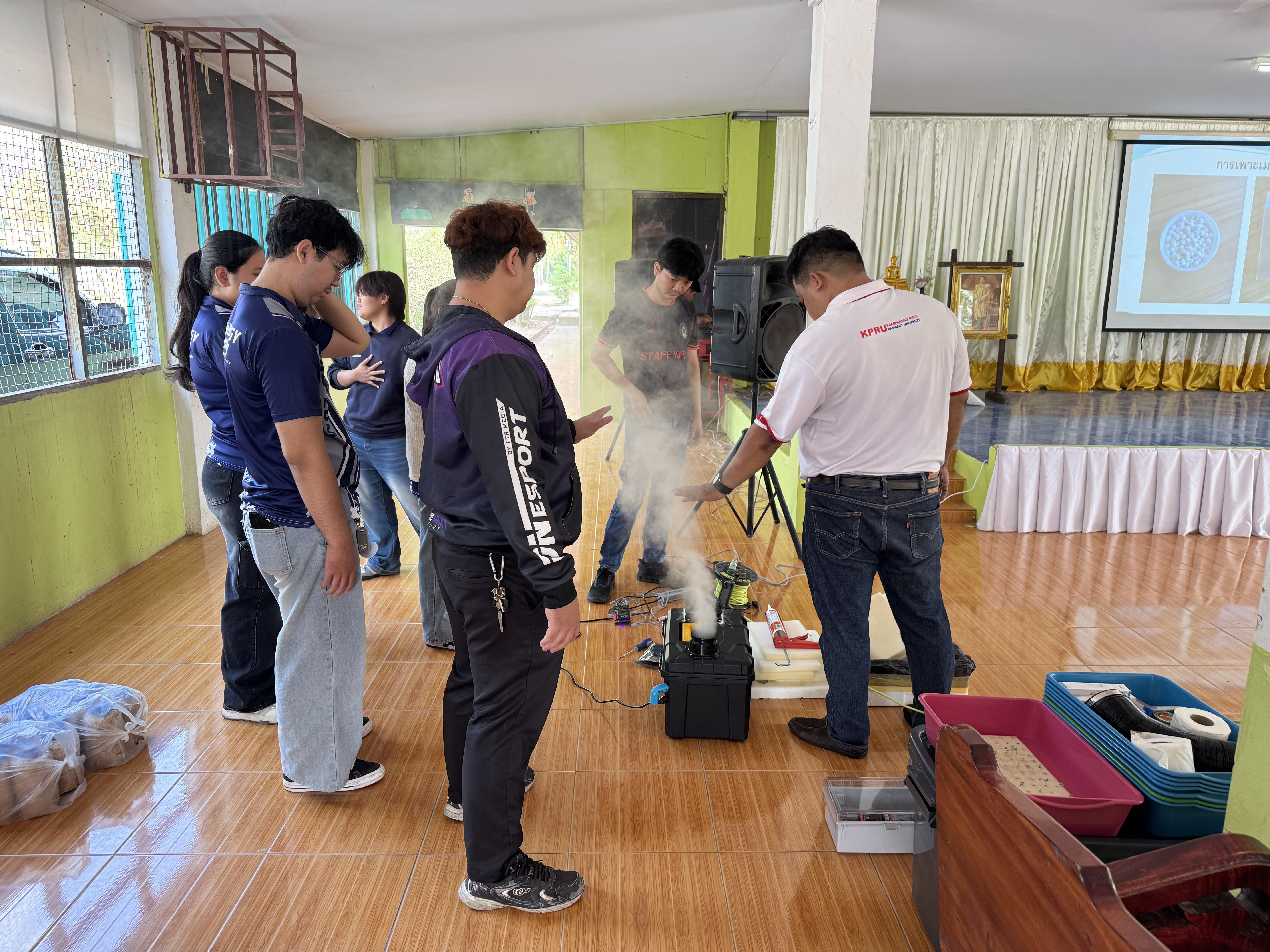 17. วันที่ 1 มีนาคม 2569 เรื่อง การสร้างระบบอินเตอร์เน็ตของสรรพสิ่ง (IOT) สำหรับงานเกษตรอัจฉริยะ (Smart Farm) สำหรับนักเรียน รร.วัดคลองเจริญ