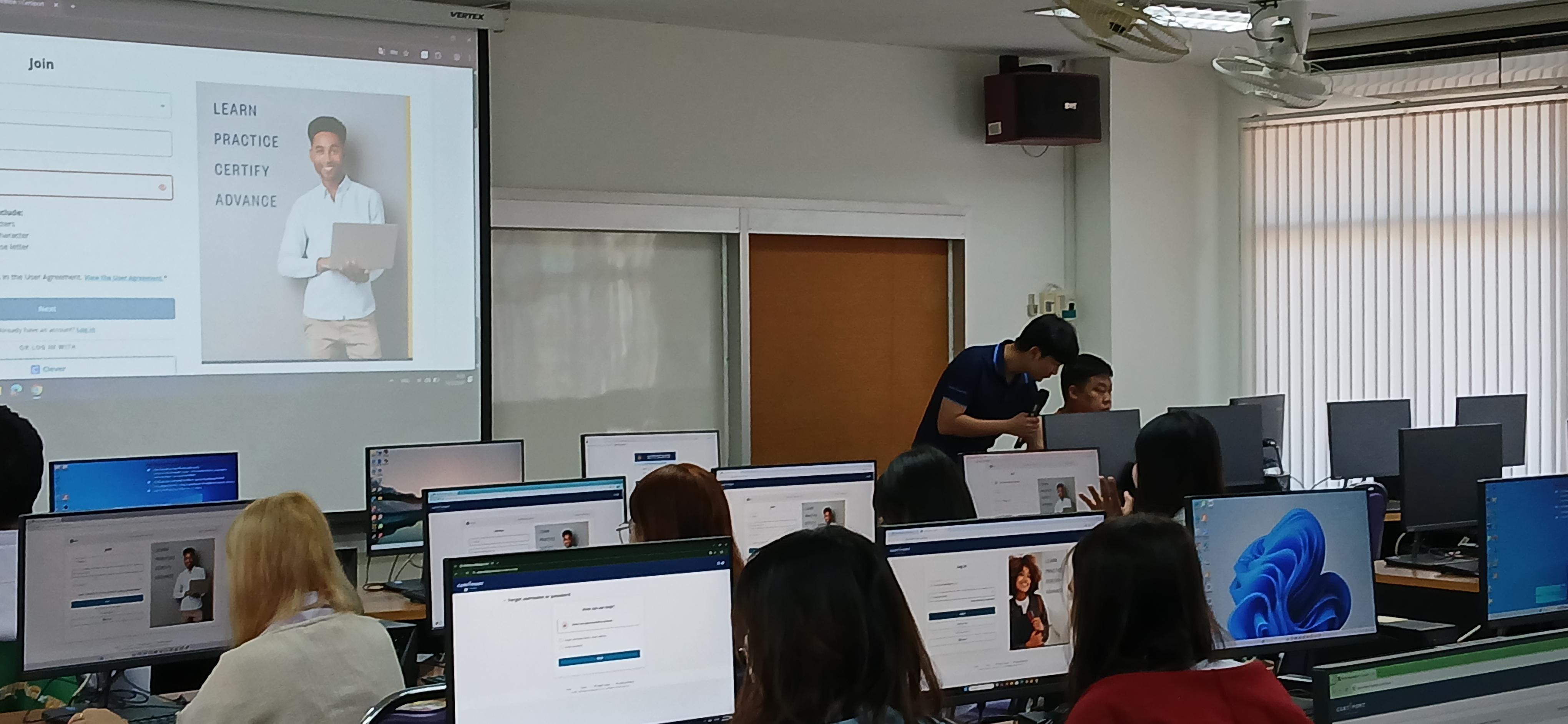 1. วันที่ 13-14 มีนาคม 2569 กิจกรรมอบรมการพัฒนาทักษะด้านดิจิทัลและสอบ (IC3) สำหรับนักศึกษาและบุคลากร แม่สอด