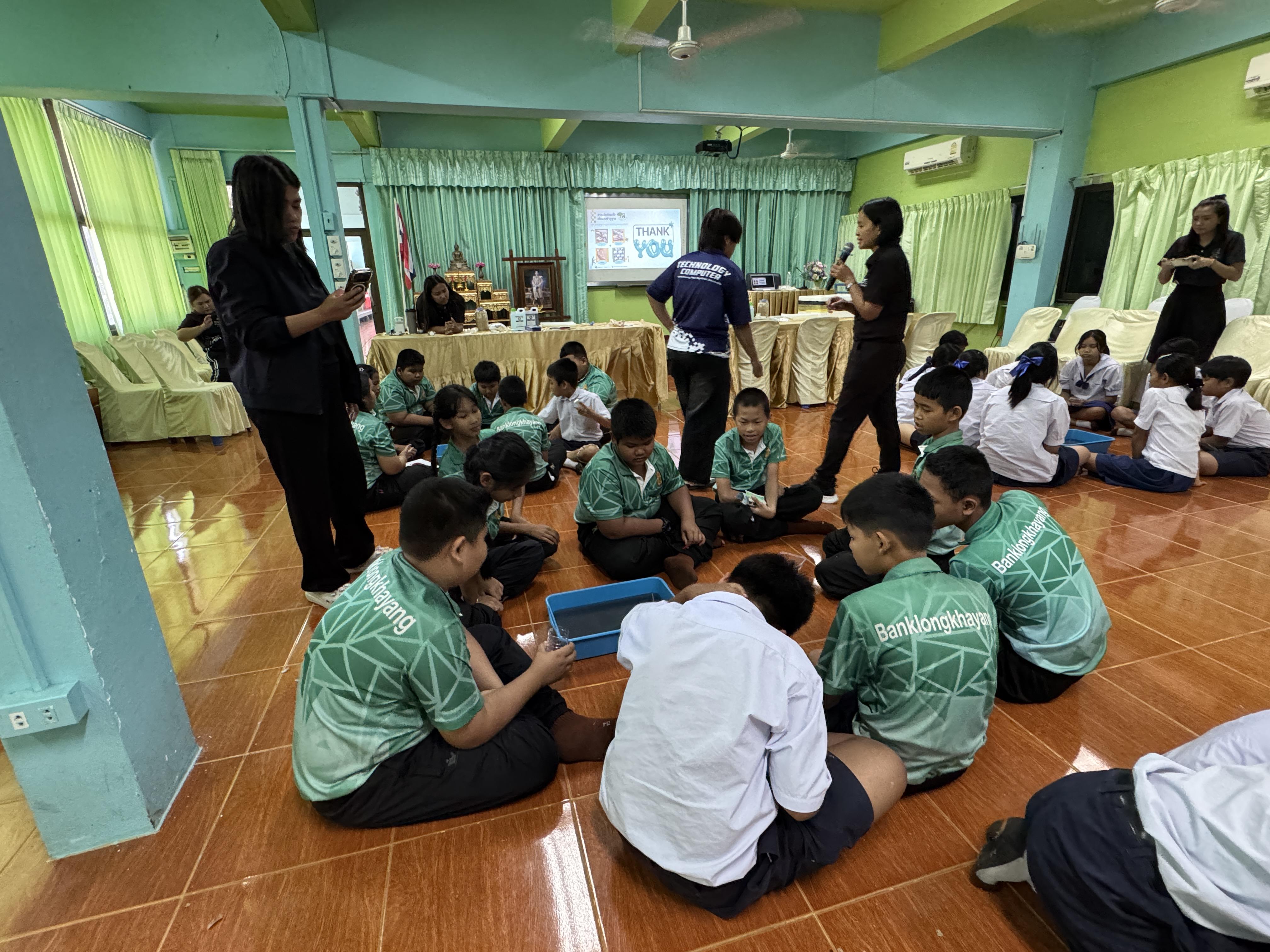 56. วันที่ 15 มีนาคม 2569 เรื่อง การสร้างระบบอินเตอร์เน็ตของสรรพสิ่ง (IOT) สำหรับงานเกษตรอัจฉริยะ (Smart Farm) สำหรับนักเรียน รร.ท่าพุทรา และโรงเรียนคลองแขยง