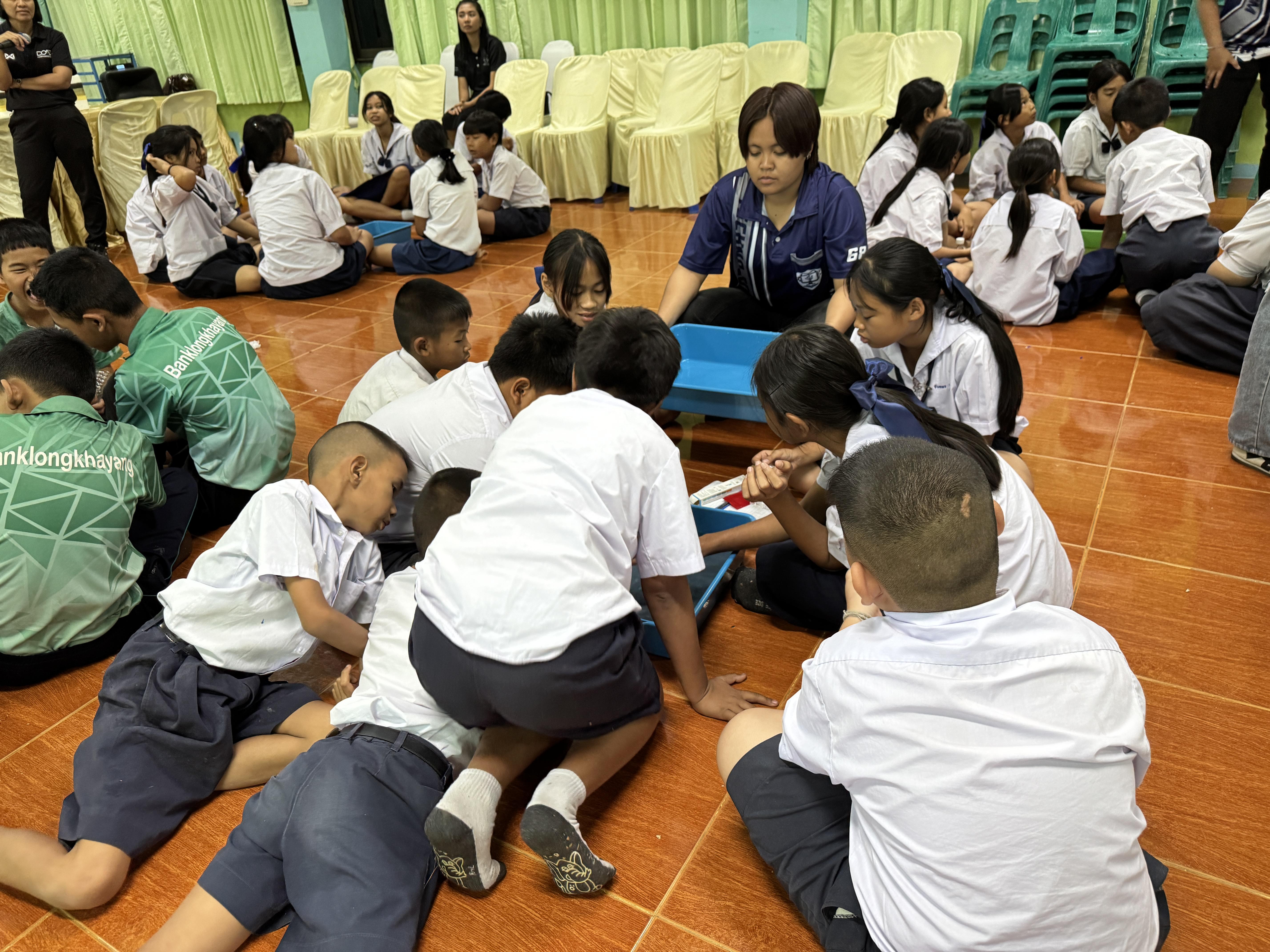 63. วันที่ 15 มีนาคม 2569 เรื่อง การสร้างระบบอินเตอร์เน็ตของสรรพสิ่ง (IOT) สำหรับงานเกษตรอัจฉริยะ (Smart Farm) สำหรับนักเรียน รร.ท่าพุทรา และโรงเรียนคลองแขยง