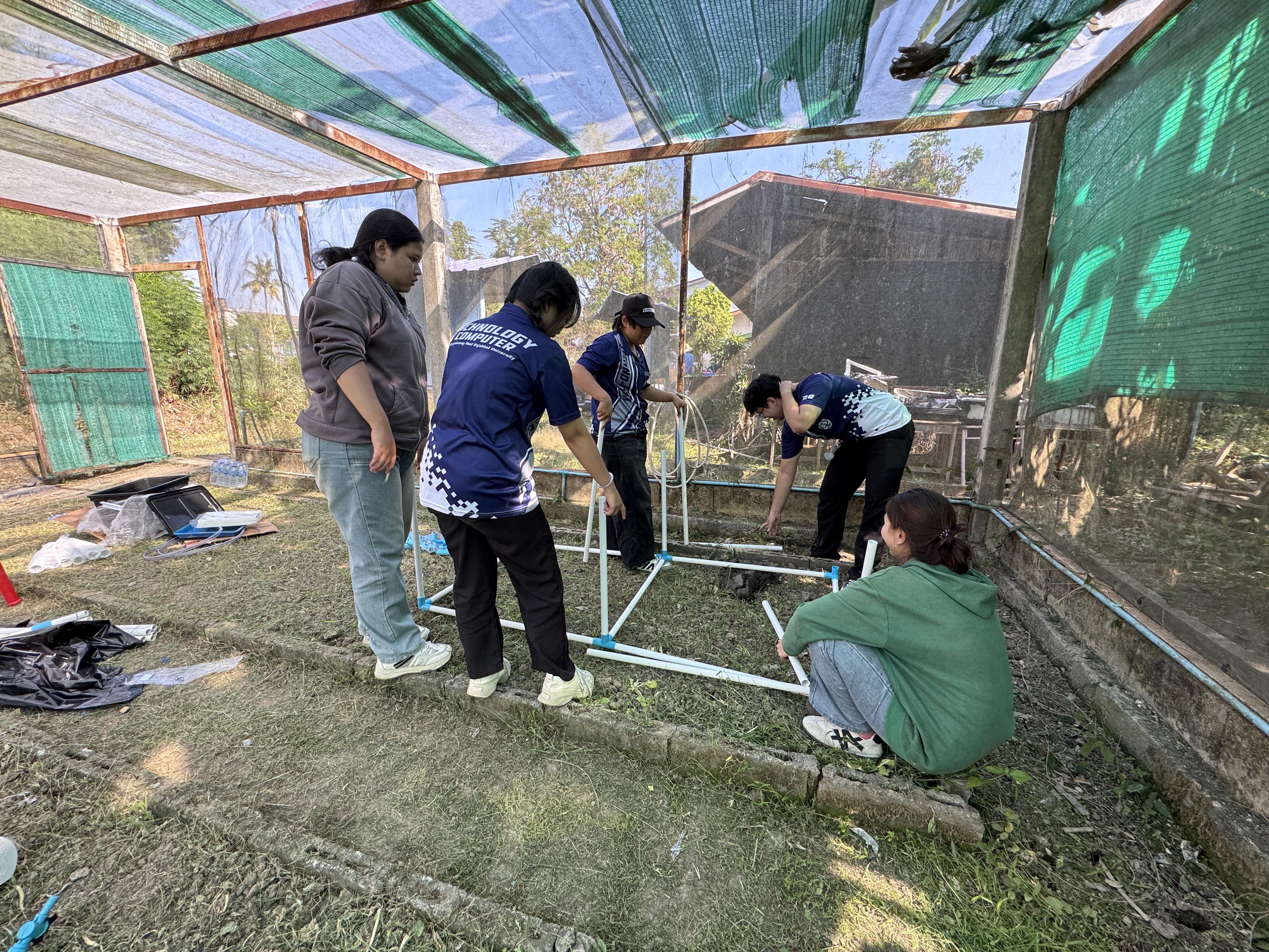 82. วันที่ 15 มีนาคม 2569 เรื่อง การสร้างระบบอินเตอร์เน็ตของสรรพสิ่ง (IOT) สำหรับงานเกษตรอัจฉริยะ (Smart Farm) สำหรับนักเรียน รร.ท่าพุทรา และโรงเรียนคลองแขยง