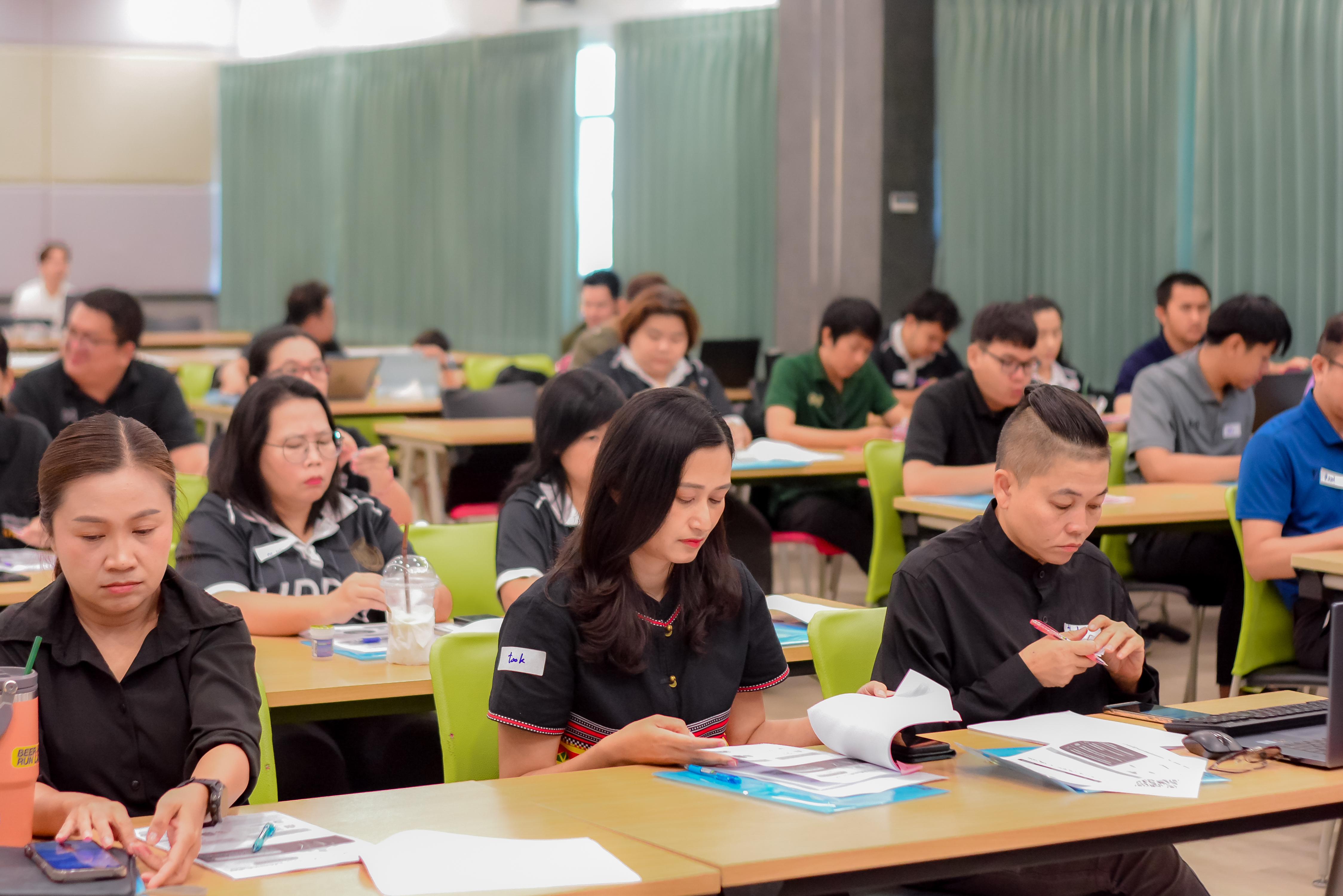 40. วันที่ 12 พฤษภาคม 2569 กิจกรรมอบรมเสริมสร้างความรู้ความเข้าใจและแนวปฏิบัติเกี่ยวกับพระราชบัญญัติคุ้มครองข้อมูลส่วนบุคคล (PDPA) สำหรับบุคลากรสายสนับสนุน