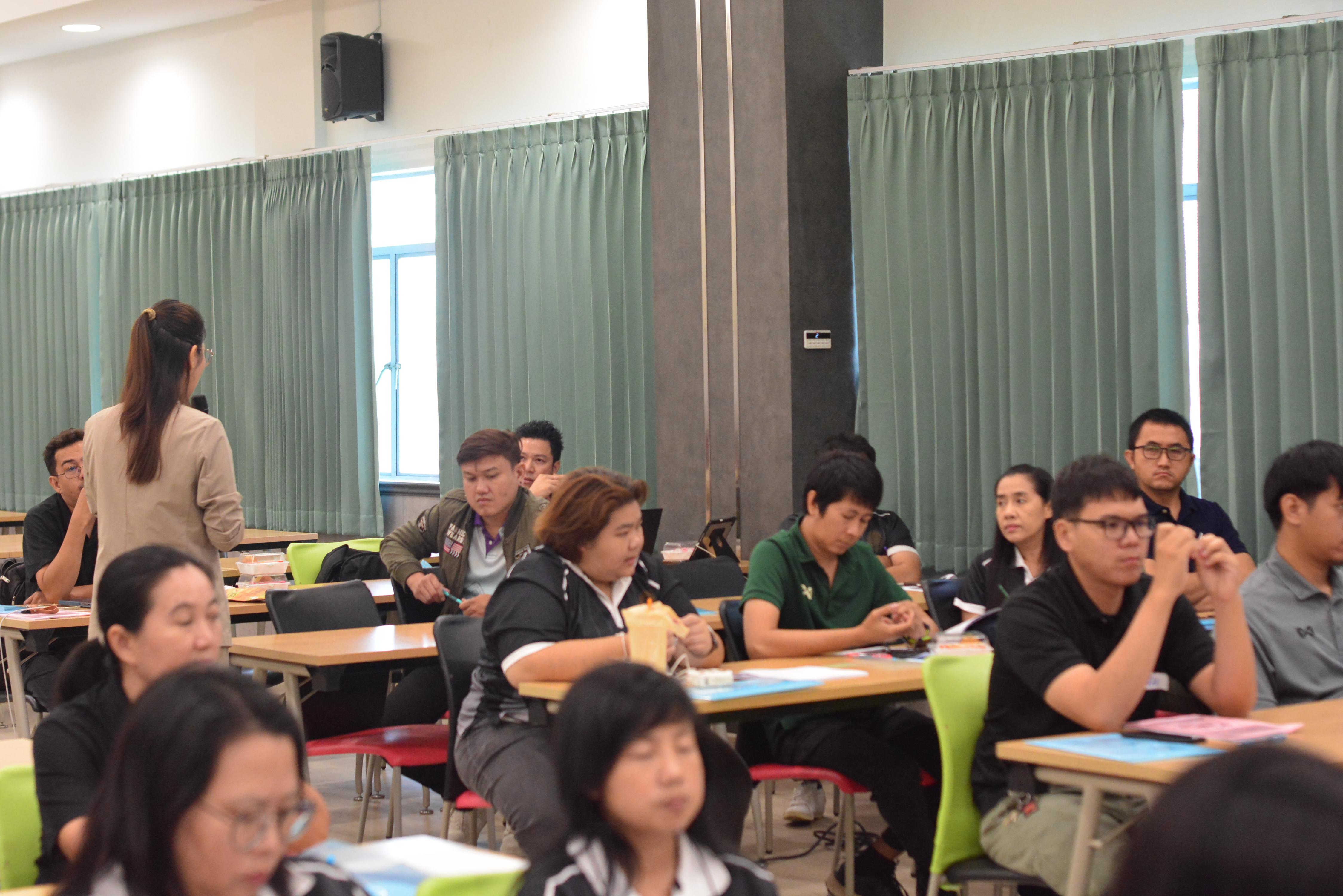 98. วันที่ 12 พฤษภาคม 2569 กิจกรรมอบรมเสริมสร้างความรู้ความเข้าใจและแนวปฏิบัติเกี่ยวกับพระราชบัญญัติคุ้มครองข้อมูลส่วนบุคคล (PDPA) สำหรับบุคลากรสายสนับสนุน