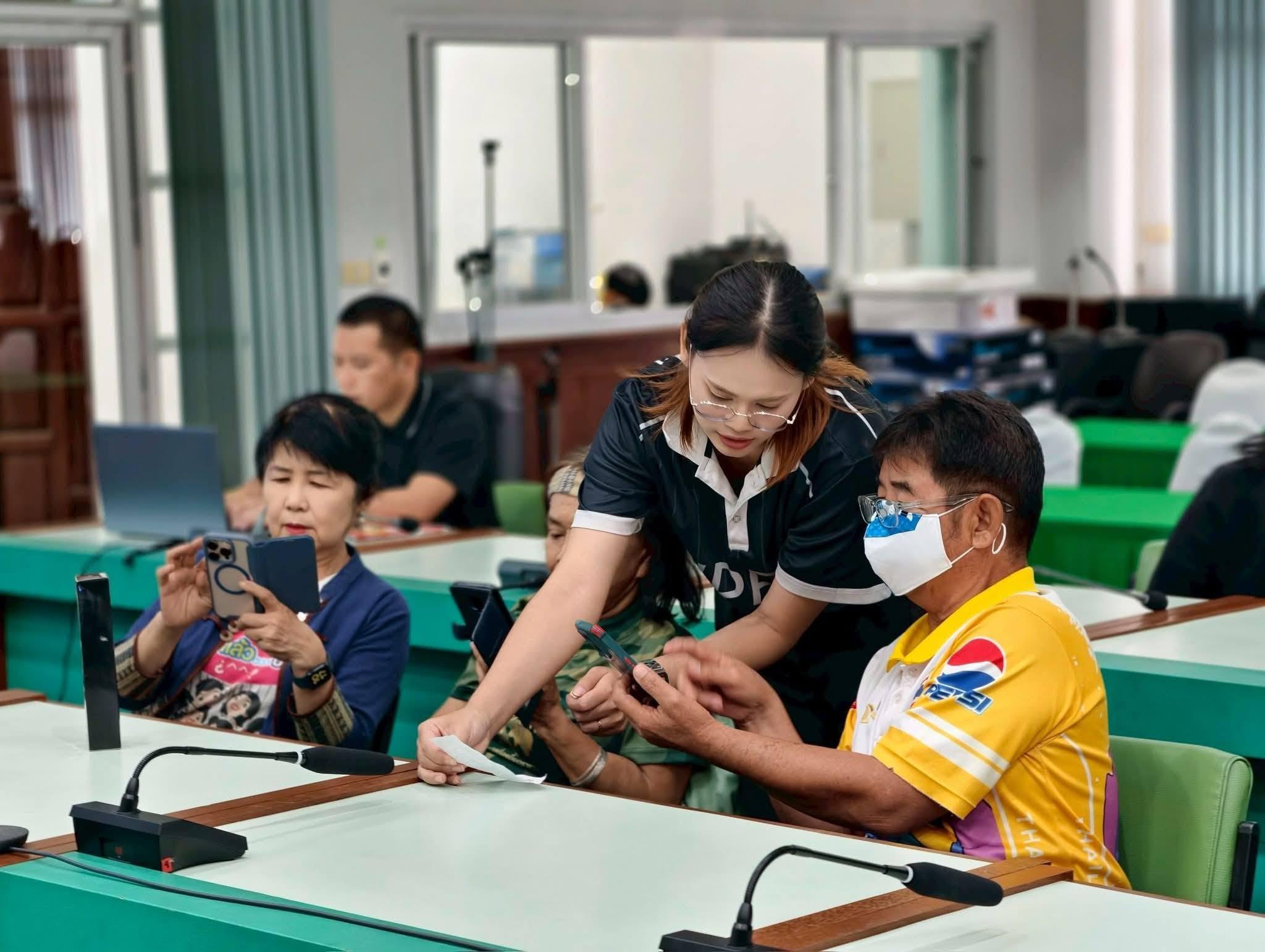 11. วันที่ 15 กรกฎาคม 2569 เรื่อง การประยุกต์ใช้เทคโนโลยี AI เพื่อยกระดับการทำงาน สำหรับบุคลากรภาครัฐ และผู้นำชุมชน  ณ เทศบาลท่ามะเขือ
