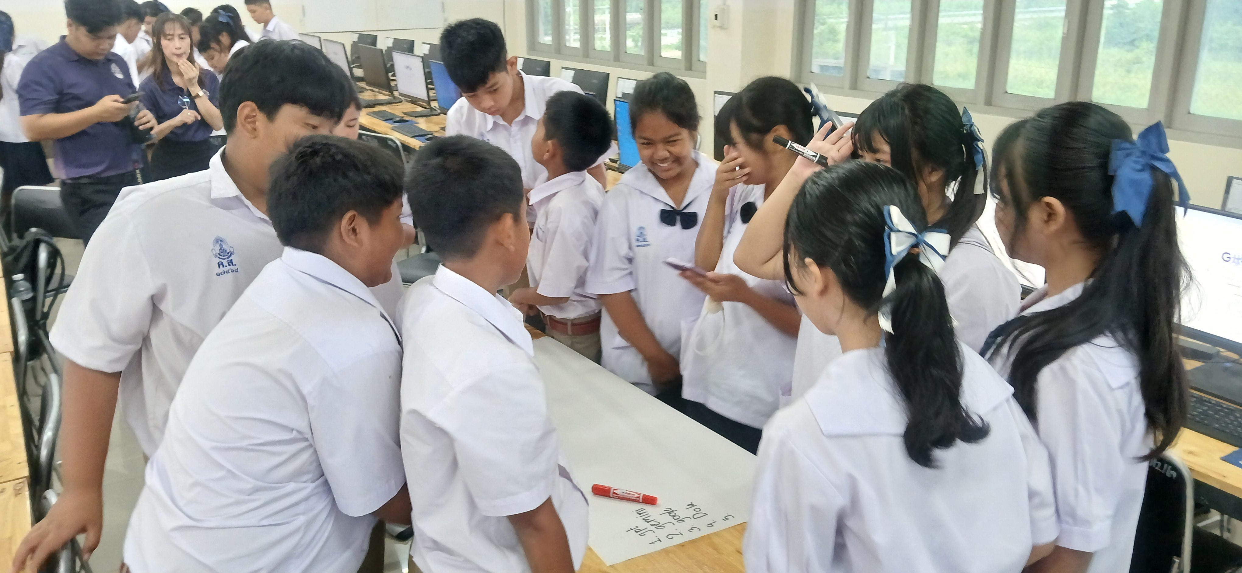 27. วันที่ 16-17 กรกฎาคม 2569 เรื่อง การประยุกต์ใช้เทคโนโลยี AI เพื่อยกระดับการศึกษาและการทำงาน สำหรับประชาชนทุกช่วงวัย สำหรับนักเรียน ณ รร.คลองขลุงราษฎร์รังสรรค์