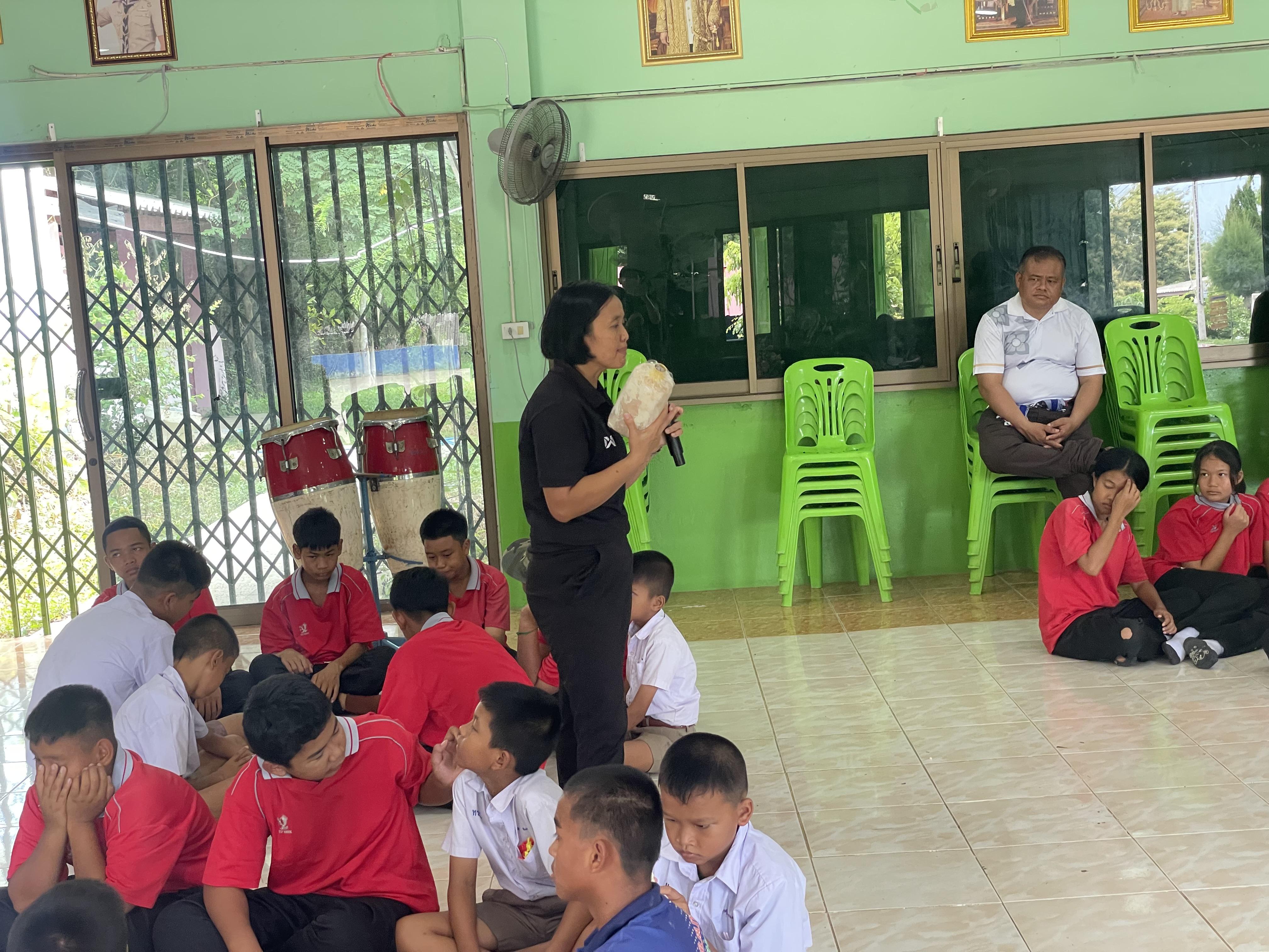 54. วันที่ 16 กรกฎาคม 2569 เรื่อง การประยุกต์ใช้ AI สำหรับงานเกษตรอัจฉริยะ (Smart Farm) สำหรับประชาชนทุกช่วงวัย สำหรับนักเรียน ณ รร.บ้านทรัพย์มะนาว