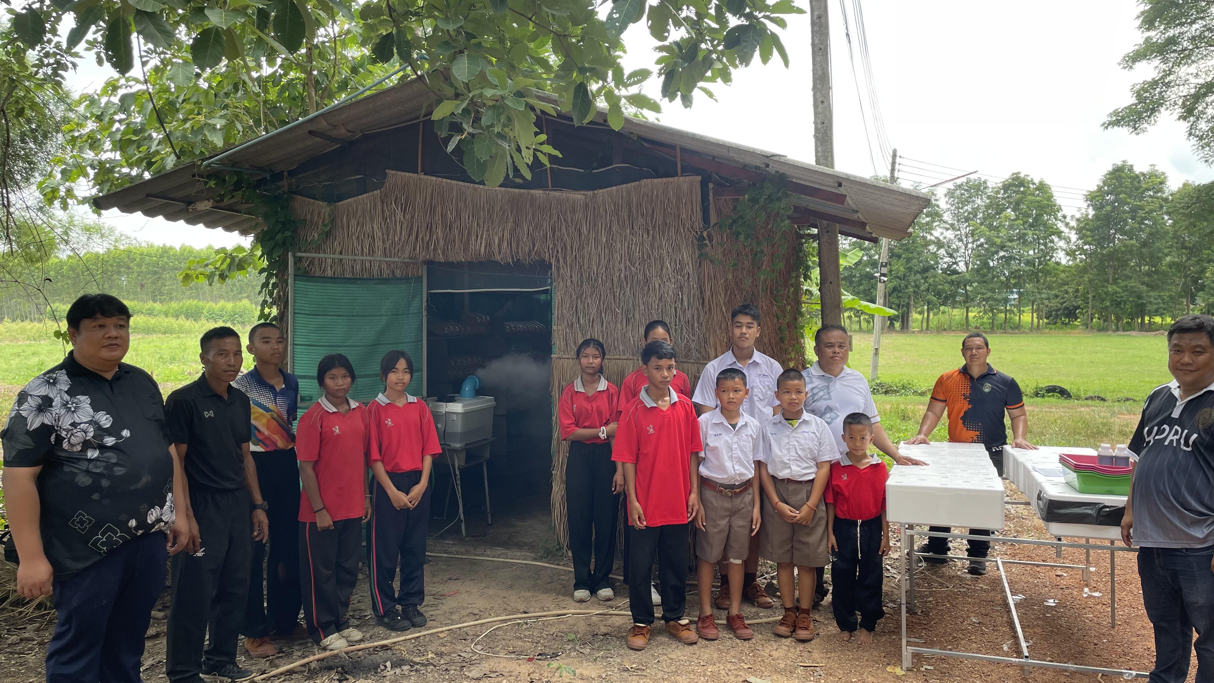 70. วันที่ 16 กรกฎาคม 2569 เรื่อง การประยุกต์ใช้ AI สำหรับงานเกษตรอัจฉริยะ (Smart Farm) สำหรับประชาชนทุกช่วงวัย สำหรับนักเรียน ณ รร.บ้านทรัพย์มะนาว