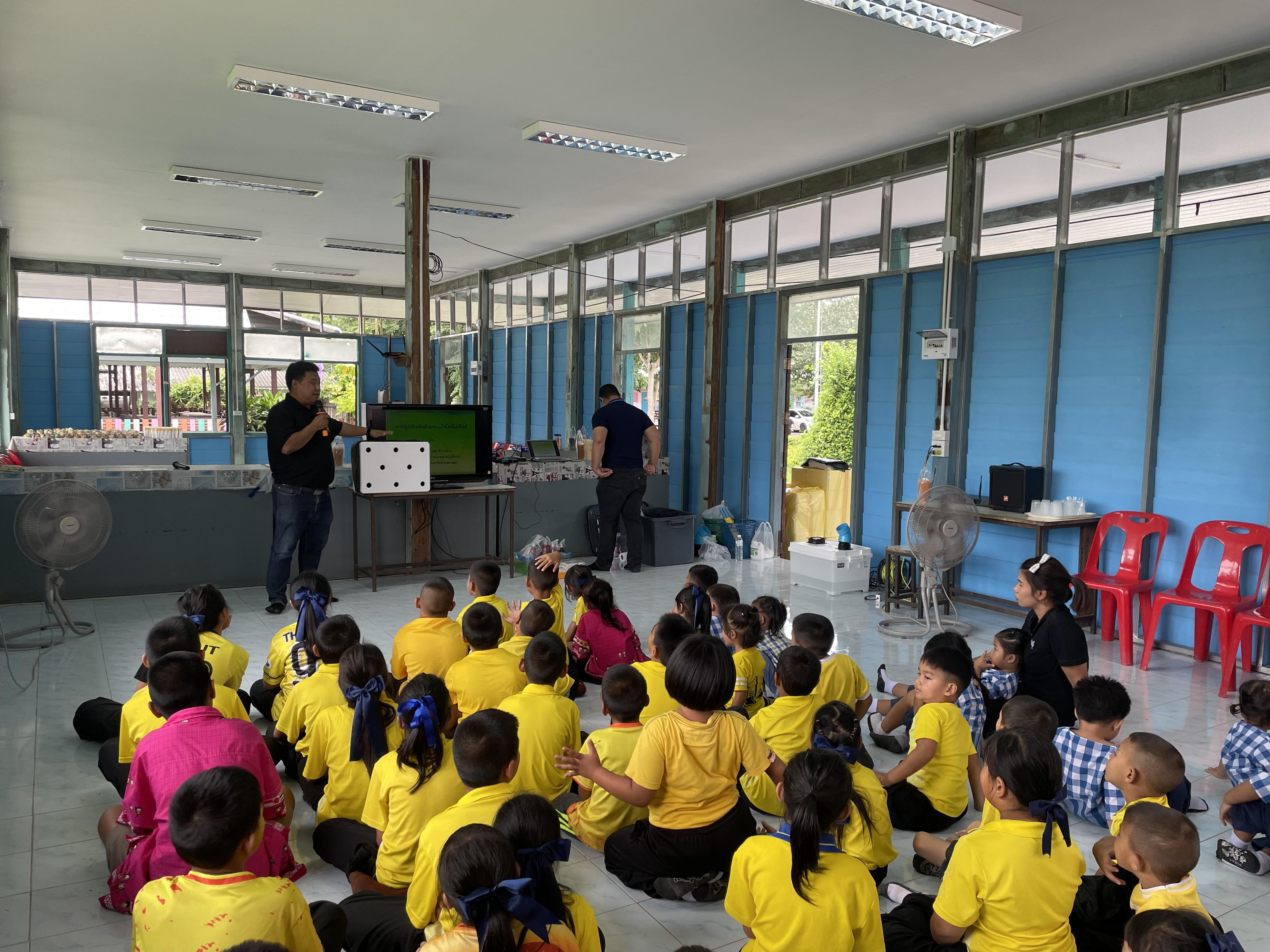 16. วันที่ 17 กรกฎาคม 2569 เรื่อง การประยุกต์ใช้ AI สำหรับงานเกษตรอัจฉริยะ (Smart Farm) สำหรับประชาชนทุกช่วงวัย สำหรับนักเรียน ณ รร.บ้านมาบคล้า