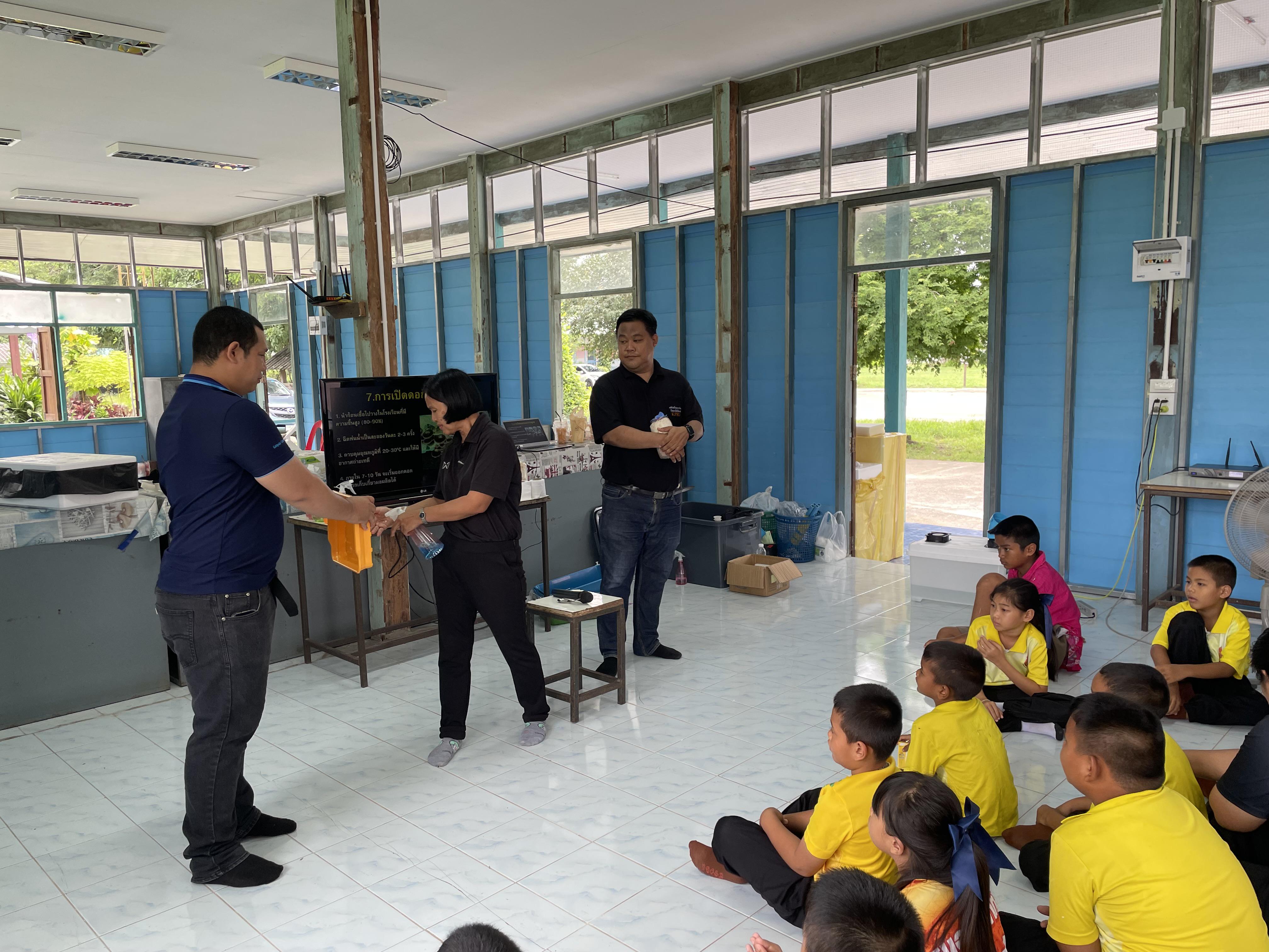 86. วันที่ 17 กรกฎาคม 2569 เรื่อง การประยุกต์ใช้ AI สำหรับงานเกษตรอัจฉริยะ (Smart Farm) สำหรับประชาชนทุกช่วงวัย สำหรับนักเรียน ณ รร.บ้านมาบคล้า
