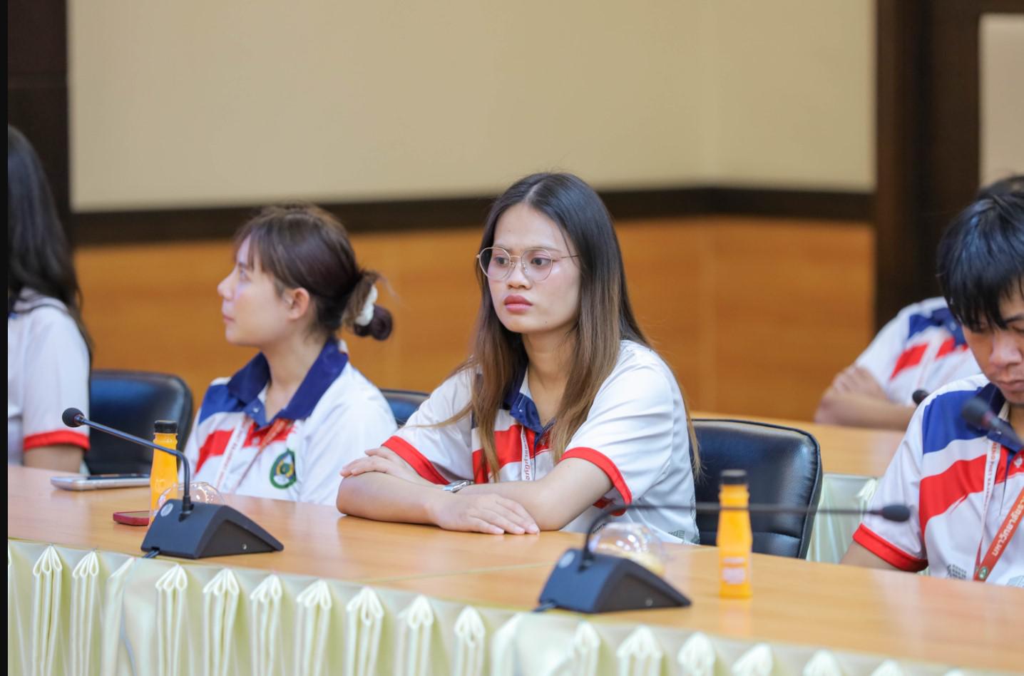 สภามหาวิทยาลัยราชภัฏกำแพงเพชร พบผู้บริหารและบุคลากร สำนักวิทยบริการและเทคโนโลยีสารสนเทศ