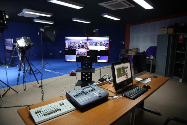 3. สนุกสุขสันต์ 1 วันที่ห้องสมุด