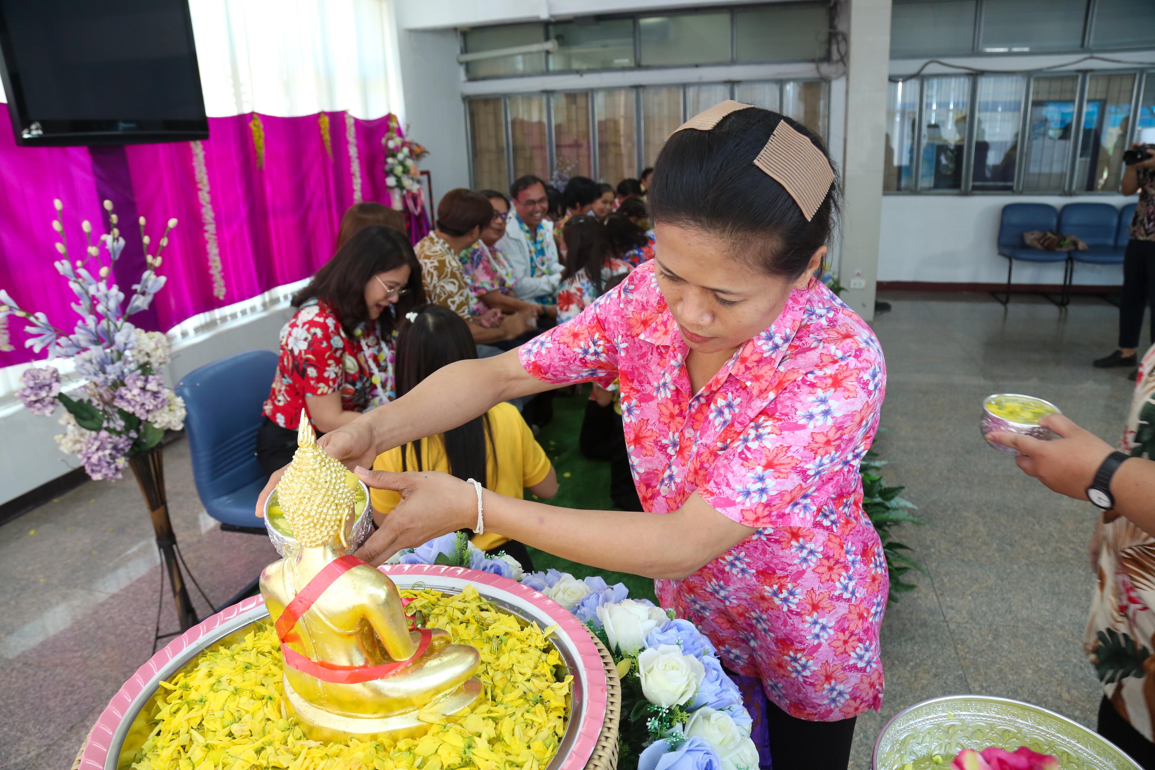 24. กิจกรรมสืบสานประเพณีวันสงกรานต์ ประจำปี พ.ศ.2567