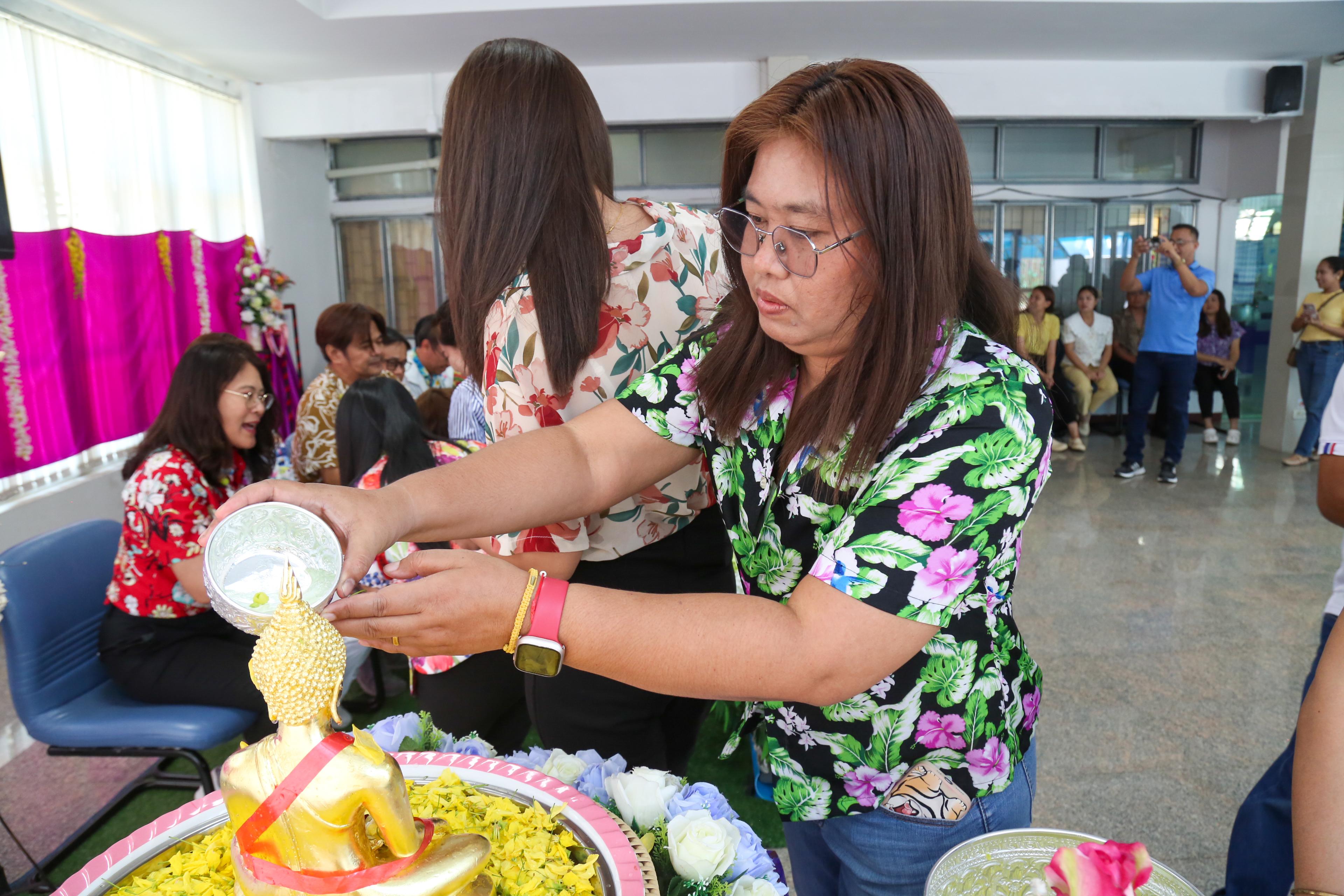 29. กิจกรรมสืบสานประเพณีวันสงกรานต์ ประจำปี พ.ศ.2567