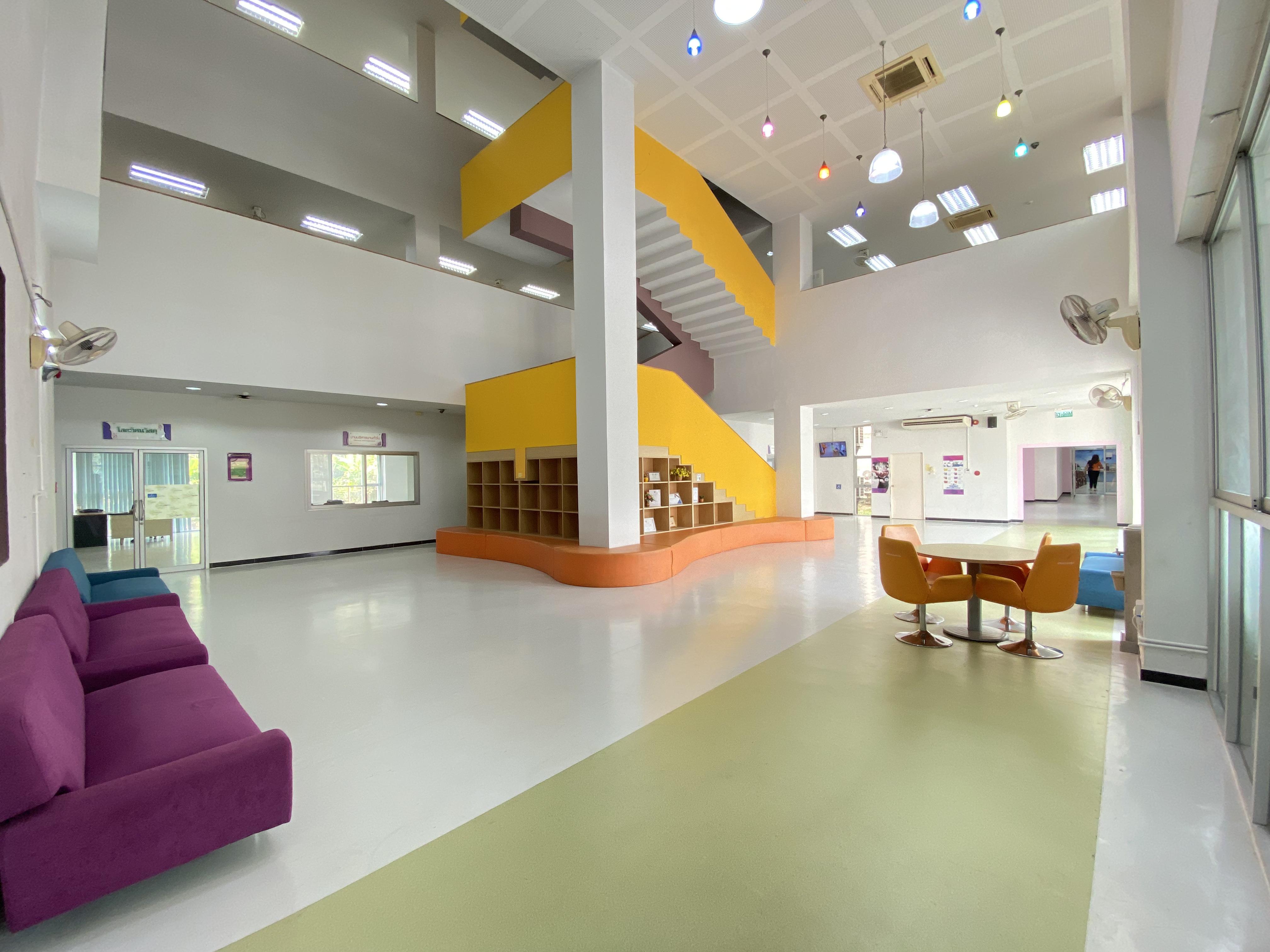 27. อาคารบรรณราชนครินทร์