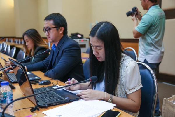 2. ประชุมการพัฒนาหลักสูตรการเรียนการสอนออนไลน์ รายวิชาการศึกษาทั่วไป ตามข้อตกลงความร่วมมือของมหาวิทยาลัยราชภัฏภาคเหนือ 8 แห่ง