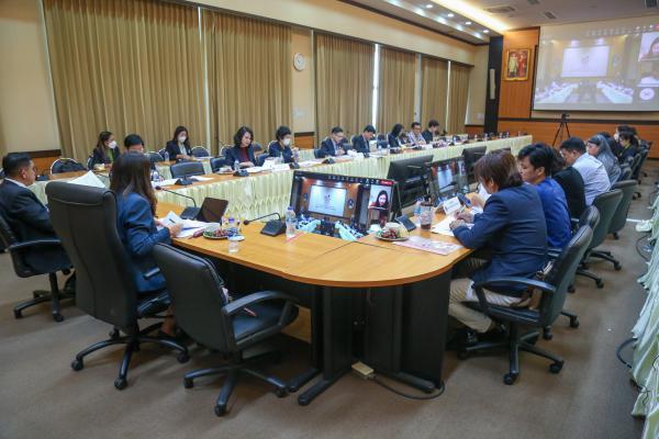 3. ประชุมการพัฒนาหลักสูตรการเรียนการสอนออนไลน์ รายวิชาการศึกษาทั่วไป ตามข้อตกลงความร่วมมือของมหาวิทยาลัยราชภัฏภาคเหนือ 8 แห่ง