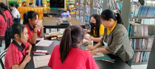 4. สำนักวิทยบรการและเทคโนโลยีสารสนเทศ จัดโครงการบริการวิชาการ เรื่อง การซ่อมหนังสือ ให้กับโรงเรียนพรานกระต่ายพิทยาคม