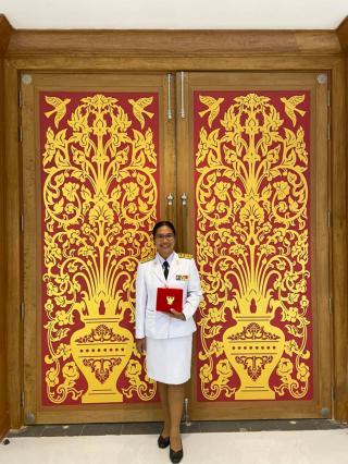 6. ประกาศสำนักนายกรัฐมนตรี เรื่อง พระราชทานเครื่องราชอิสริยาภรณ์อันเป็นที่เชิดชูยิ่งช้างเผือก และเครื่องราชอิสริยาภรณ์อันมีเกียรติยศยิ่งมงกุฎไทย ประจำปี 2563