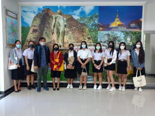 2. ยินดีต้อนรับนักศึกษา โปรแกรมวิชาการท่องเที่ยวและการโรงแรม คณะวิทยาการจัดการ เยี่ยมชม สำนักวิทยบริการและเทคโนโลยีสารสนเทศ มหาวิทยาลัยราชภัฏกำแพงเพชร